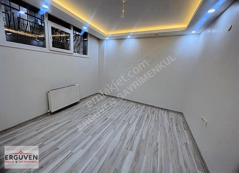 2+1 Bahçe Katı Balkonlu