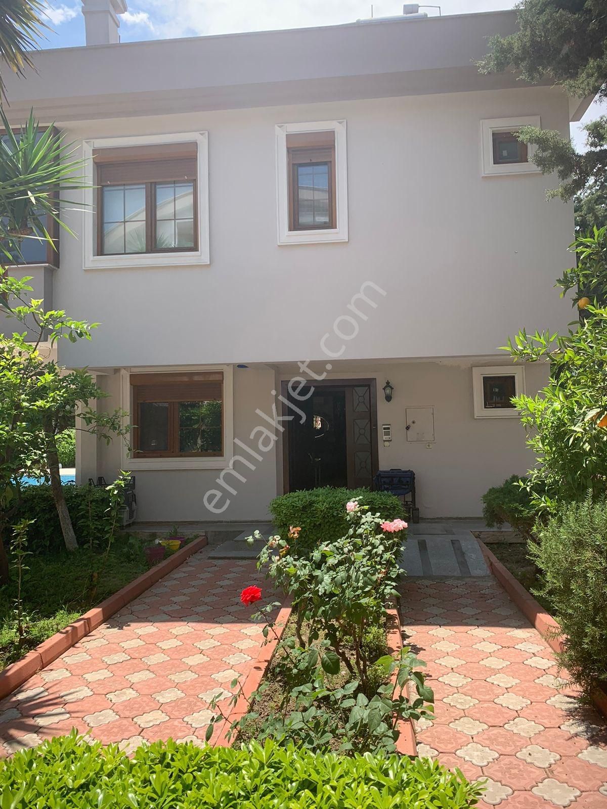 Belek'te 4+1 Site İçerisinde Müstakil Lüks Villa - Görsel 5