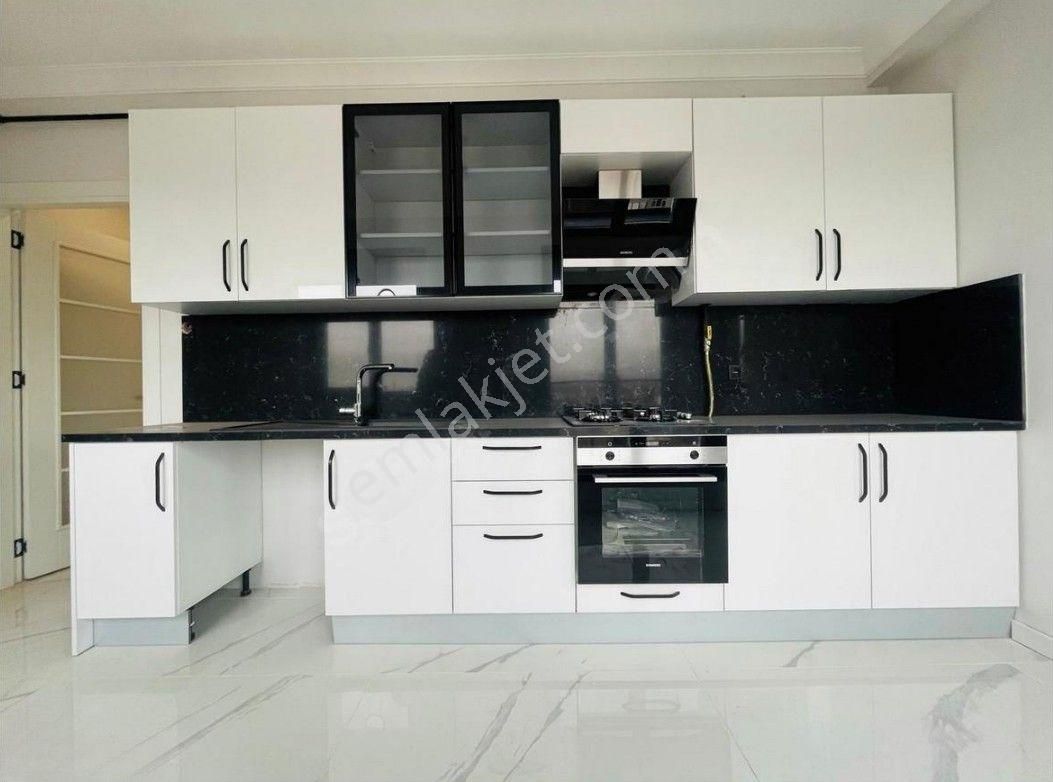 Eriş Emlak Dan 2024 Yapımı 211m² Net Kullanım Alanlı 4 Banyo Balkon4+2 Geniş Dubleks Daire