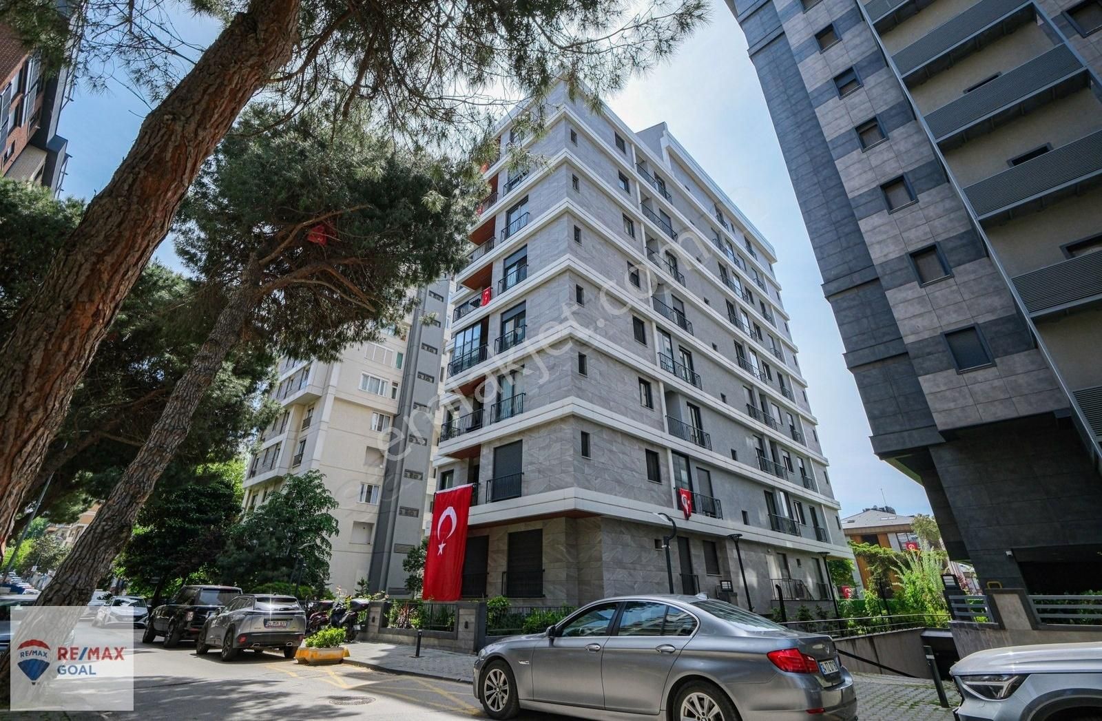 Remax Şirvan'dan Suadiye'de Sıfır Ara Kat 3+1 Satılık Daire