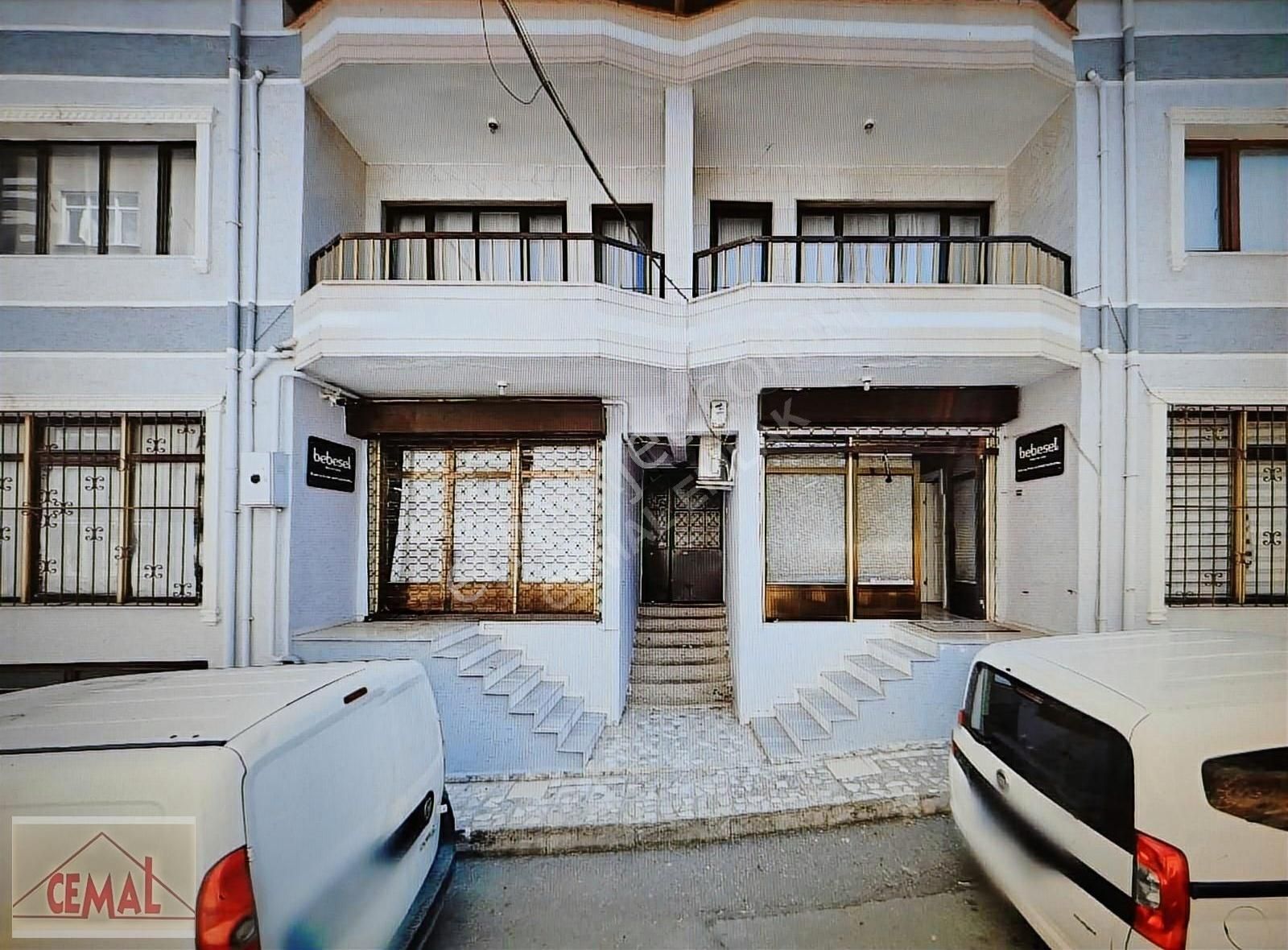 Teraslı Ve Çıft Balkonlu Güzel Aydınlık Kıralık Daıre 112 M²