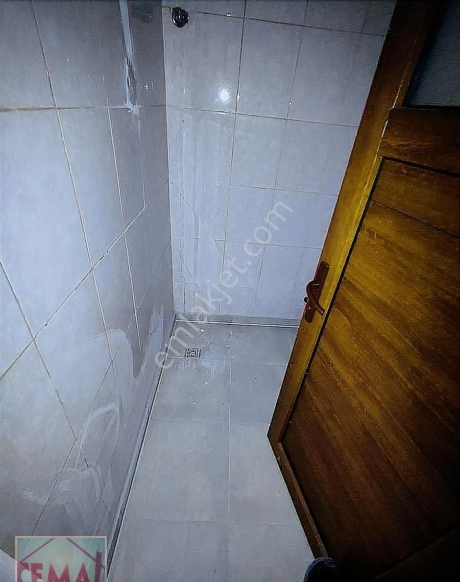 Cemal Emlak Bursa Yıldırım Beyazıt Cd. 3 Kat Asansör Bakımlı