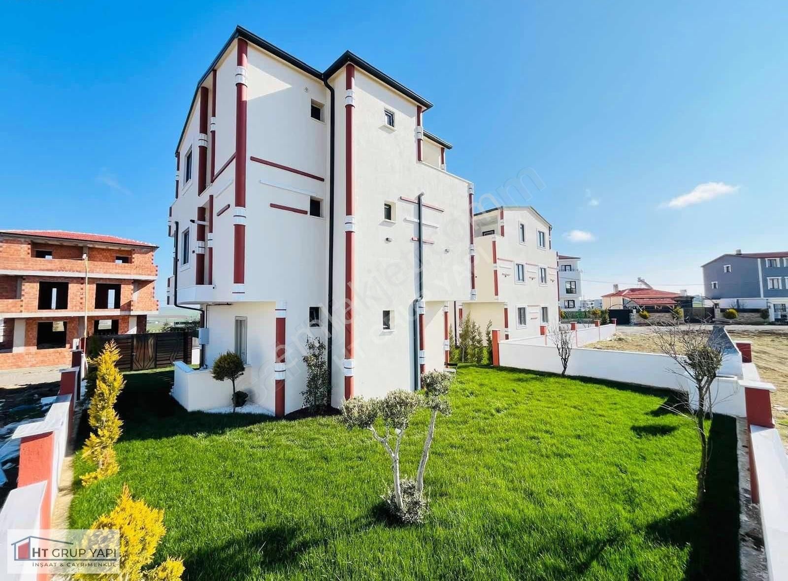 Ht Grup Yapı - 300m2 Köşe Arsa - Ayrı Mutfak - 5+1 Villa - Görsel 3