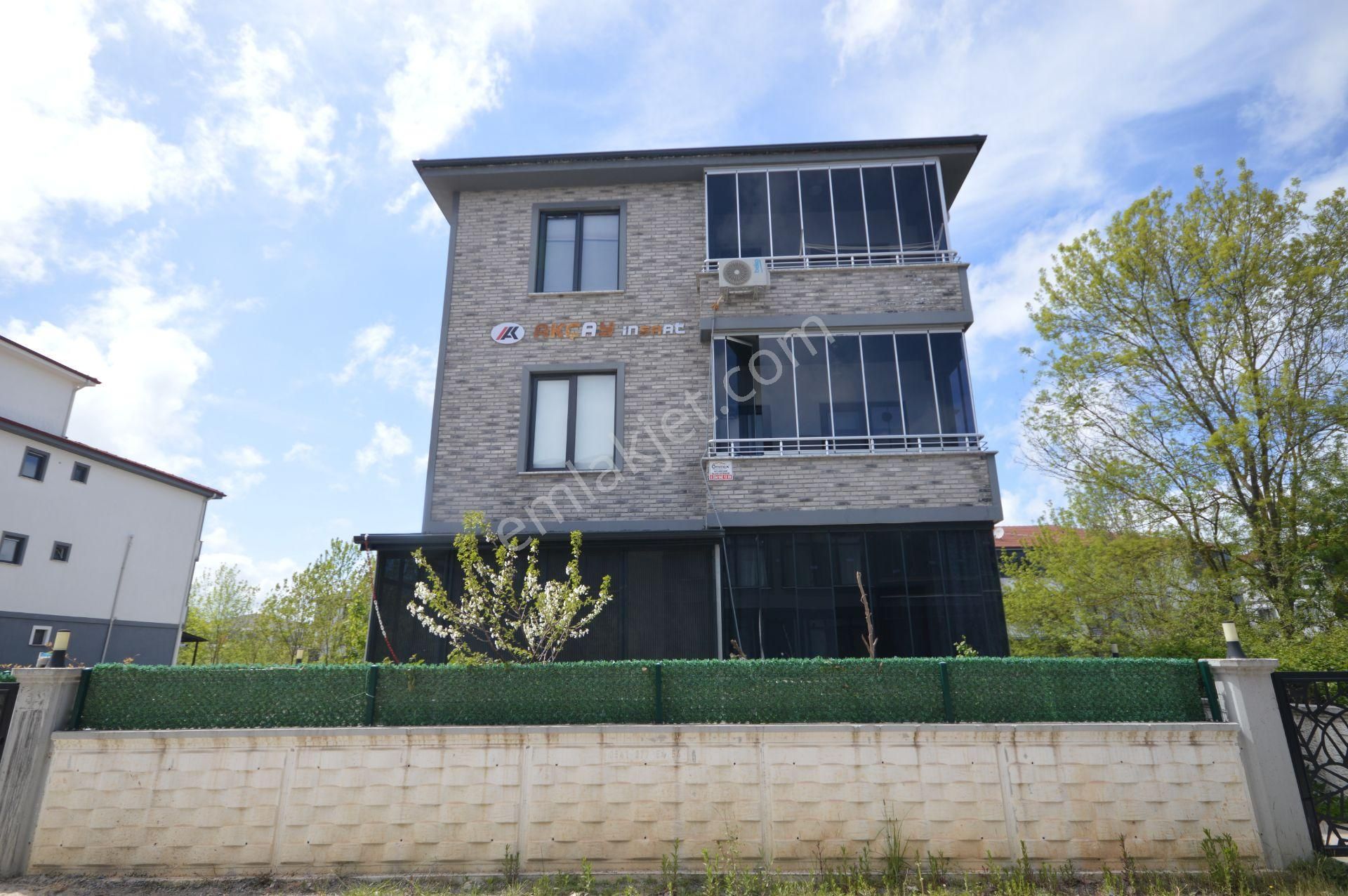 🏡 Modern Yaşamla Buluşan Yatırımlık Daire – Karasu’nun Yeni Yüzü ✨