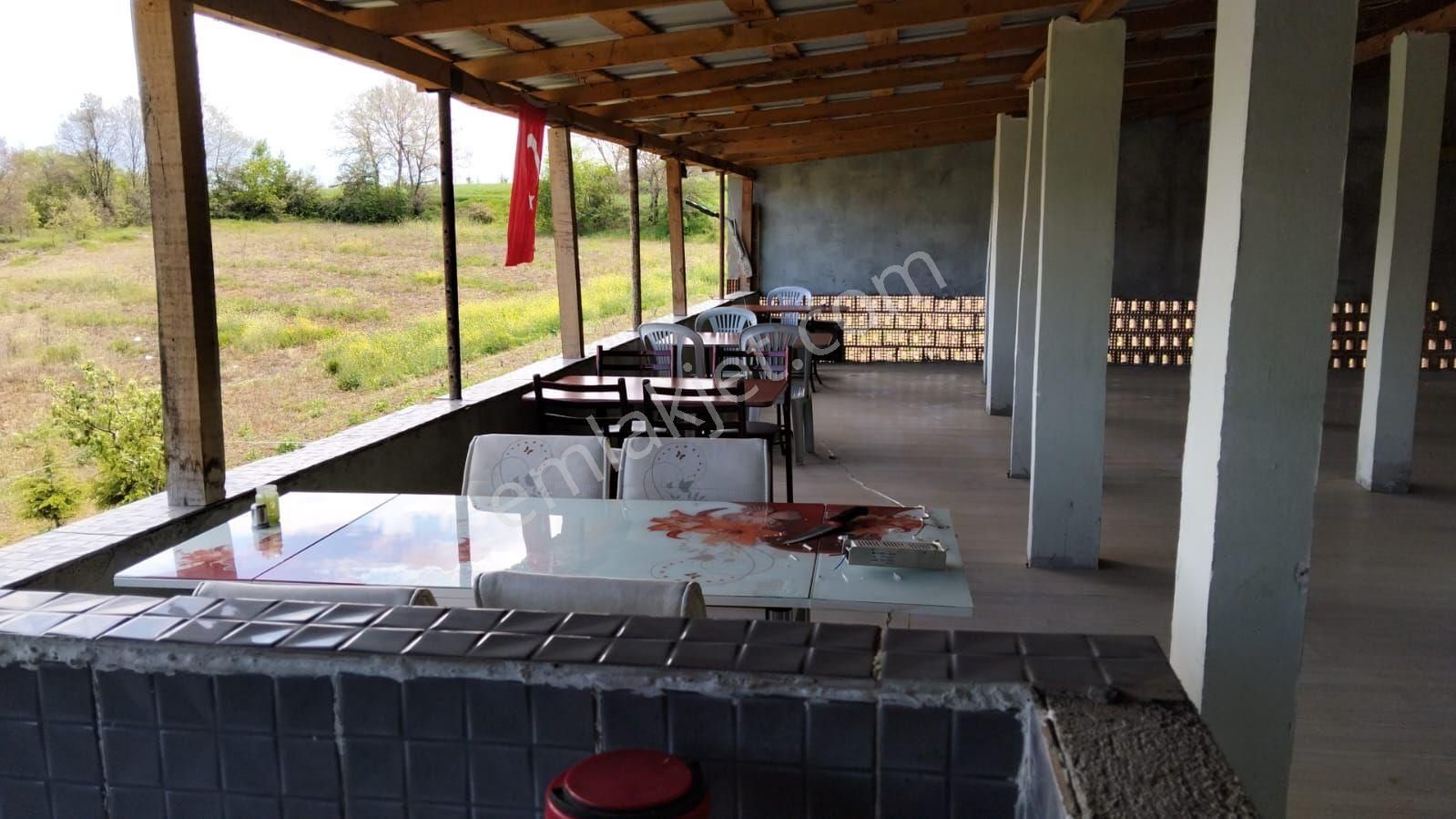 Acil Satlik Tarla Ve Ruhsatlı İşyeri 3,150m2erbaa Niksar Yolu Uzer Tepekisla Barji Bölgesine Yakin