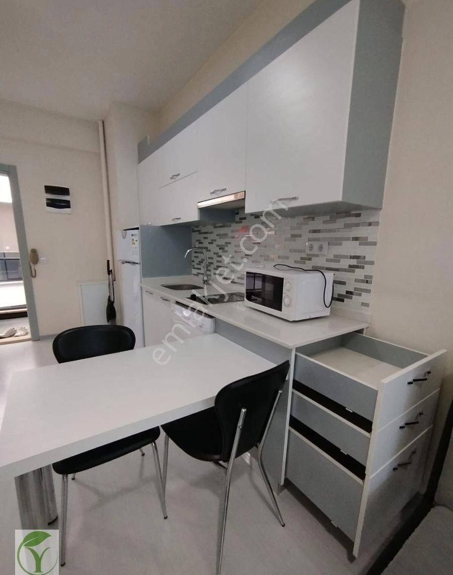 Hacıkaplanlarda Satılık 1+1 Balkonlu Lüks Apart