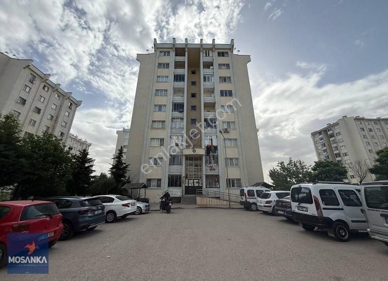 Mosanka'dan Mavikent 1. Etap'ta 1.kat Bakımlı C.balkonlu Daire