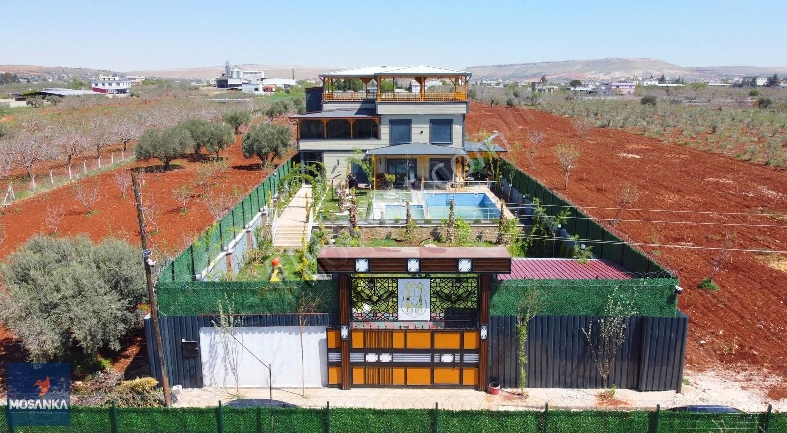 Mosanka'dan Oğuzeli Gürsuda Satılık Ultra Lüks Havuzlu 5+1 Villa