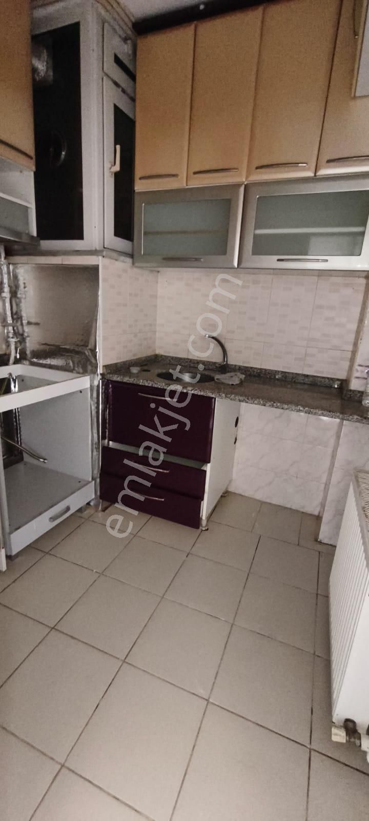 Kağıthane Merkez Hamdiye Sınırında 2+1 Ara Kat Satıık Daire - Görsel 22