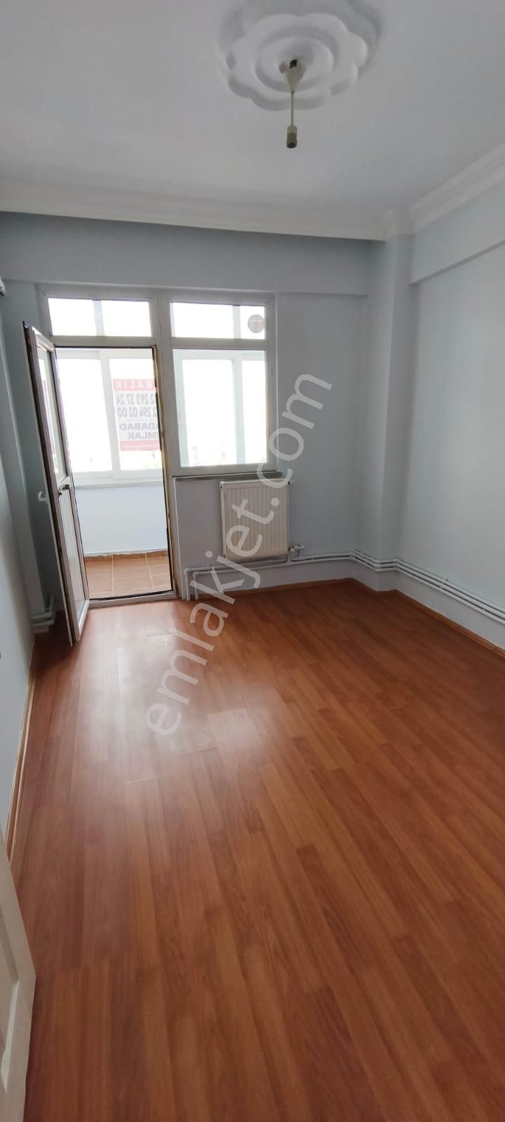 Kağıthane Merkez Hamdiye Sınırında 2+1 Ara Kat Satıık Daire - Görsel 13