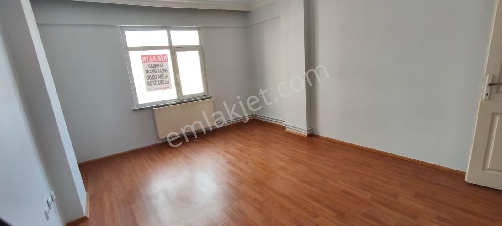 Kağıthane Merkez Hamdiye Sınırında 2+1 Ara Kat Satıık Daire - Görsel 5