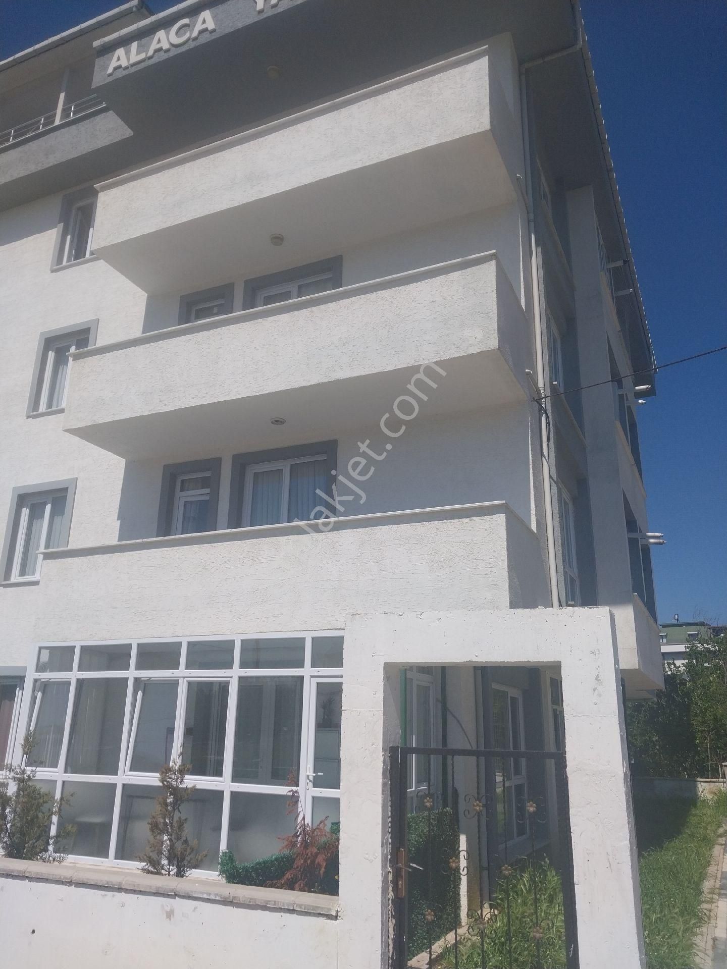 Kumburgaza Yeni Binada Ara Kat Kiralik