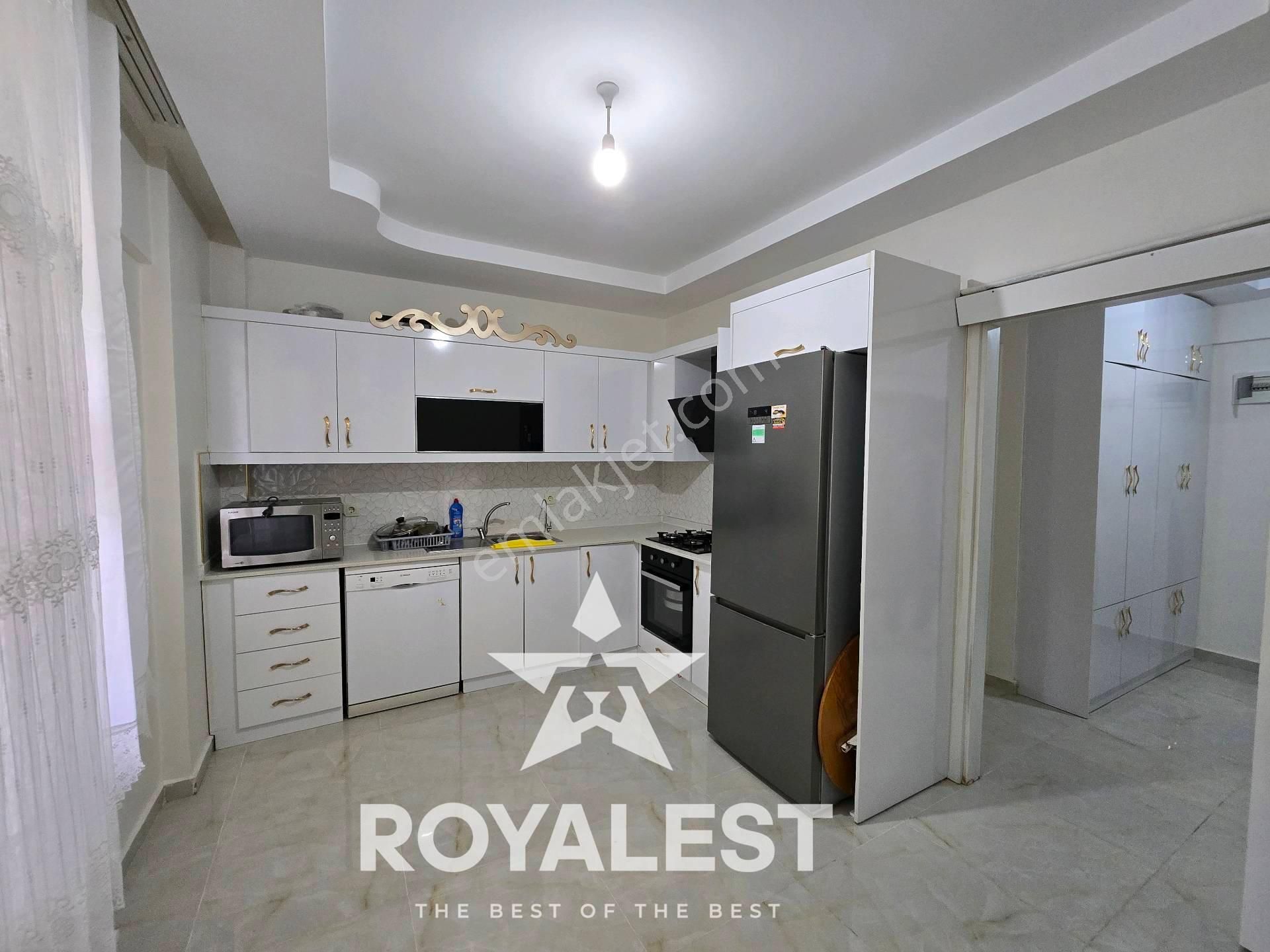 Royalest'ten Burak'ta Çok Bakımlı Kullanışlı Kutu Gibi Daire