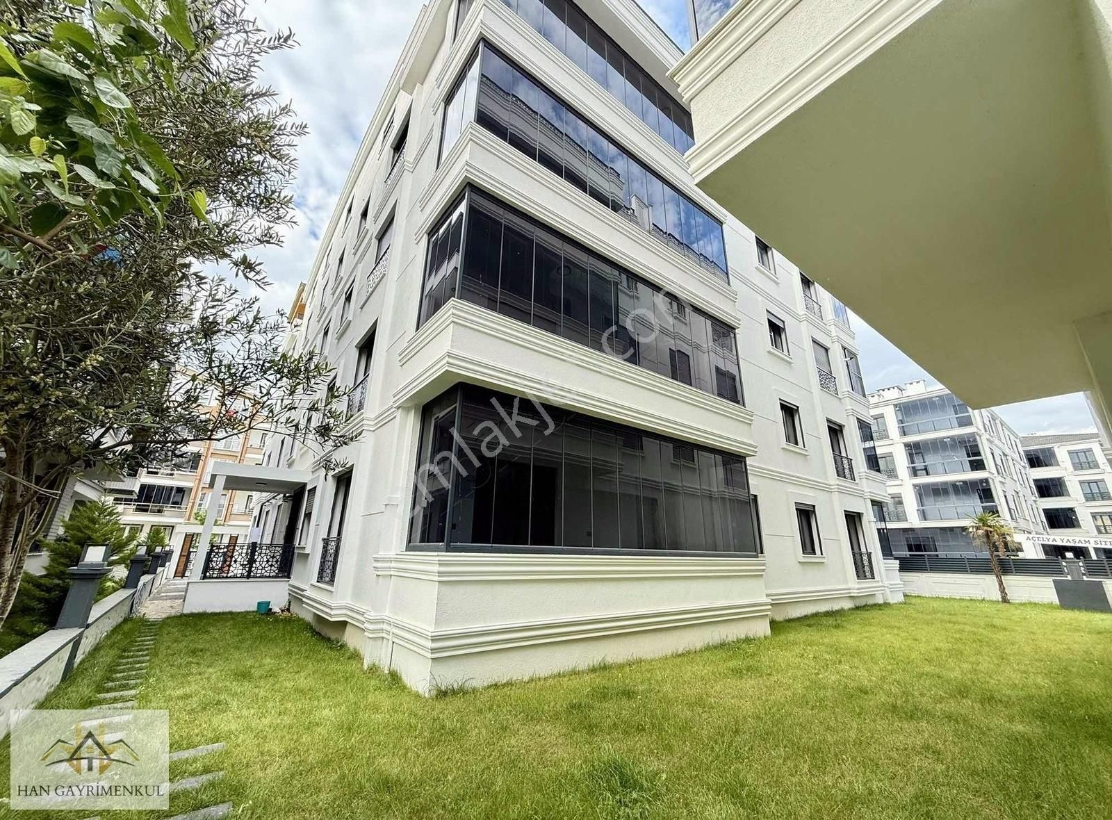 Han Emlak'tan Altınkum'da Sıfır Ön Cephe Kombili 1+1 Kiralık