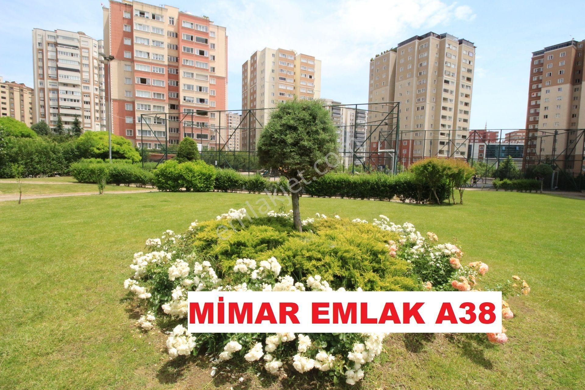 Beylikdüzü Kolan Hastanesi Yanı Site İçinde 3+1=185m2 Boş