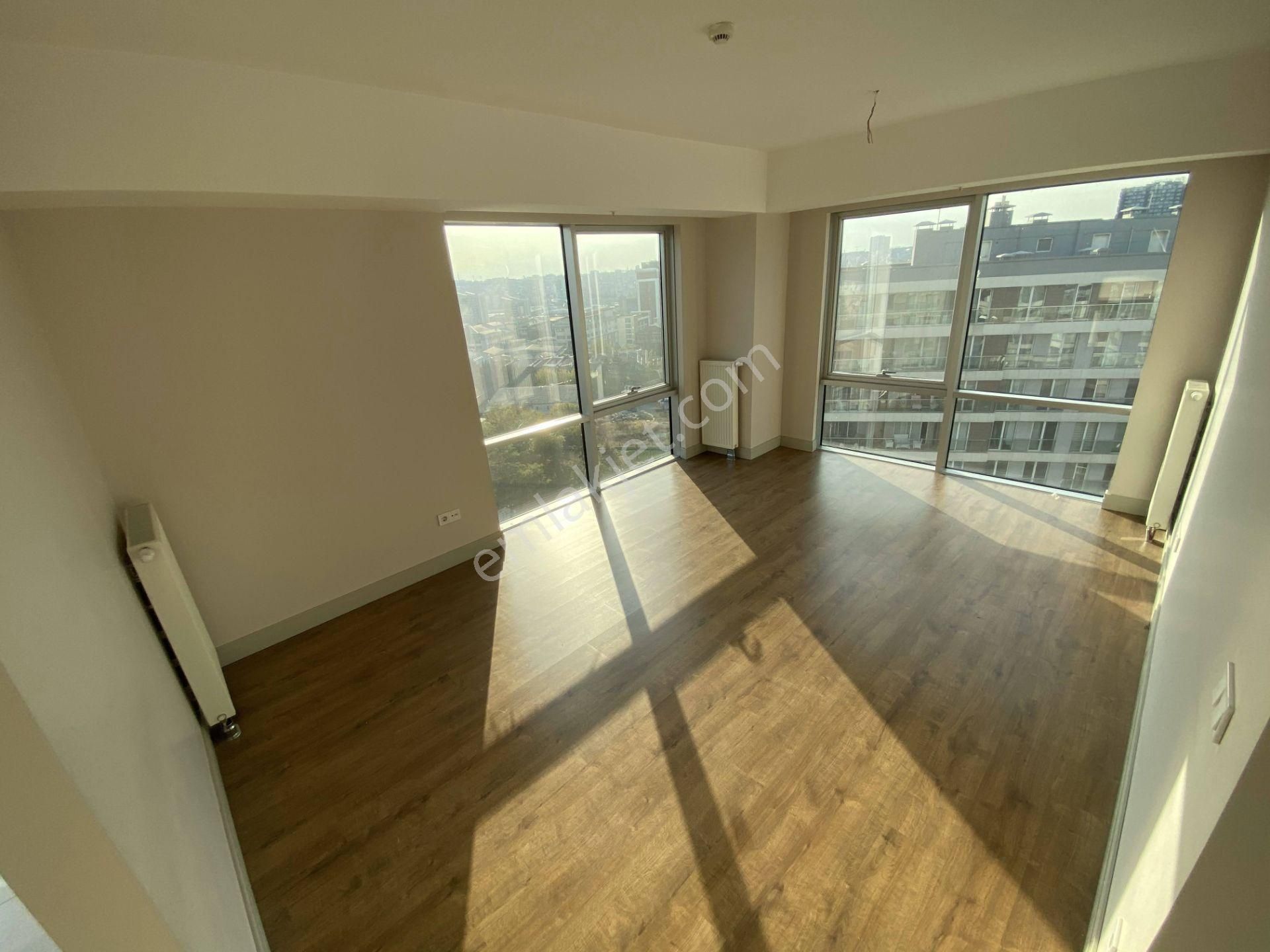 Suryapı Corridor'da Kiralık 2+1 102m2 3. Kat Köşe Daire
