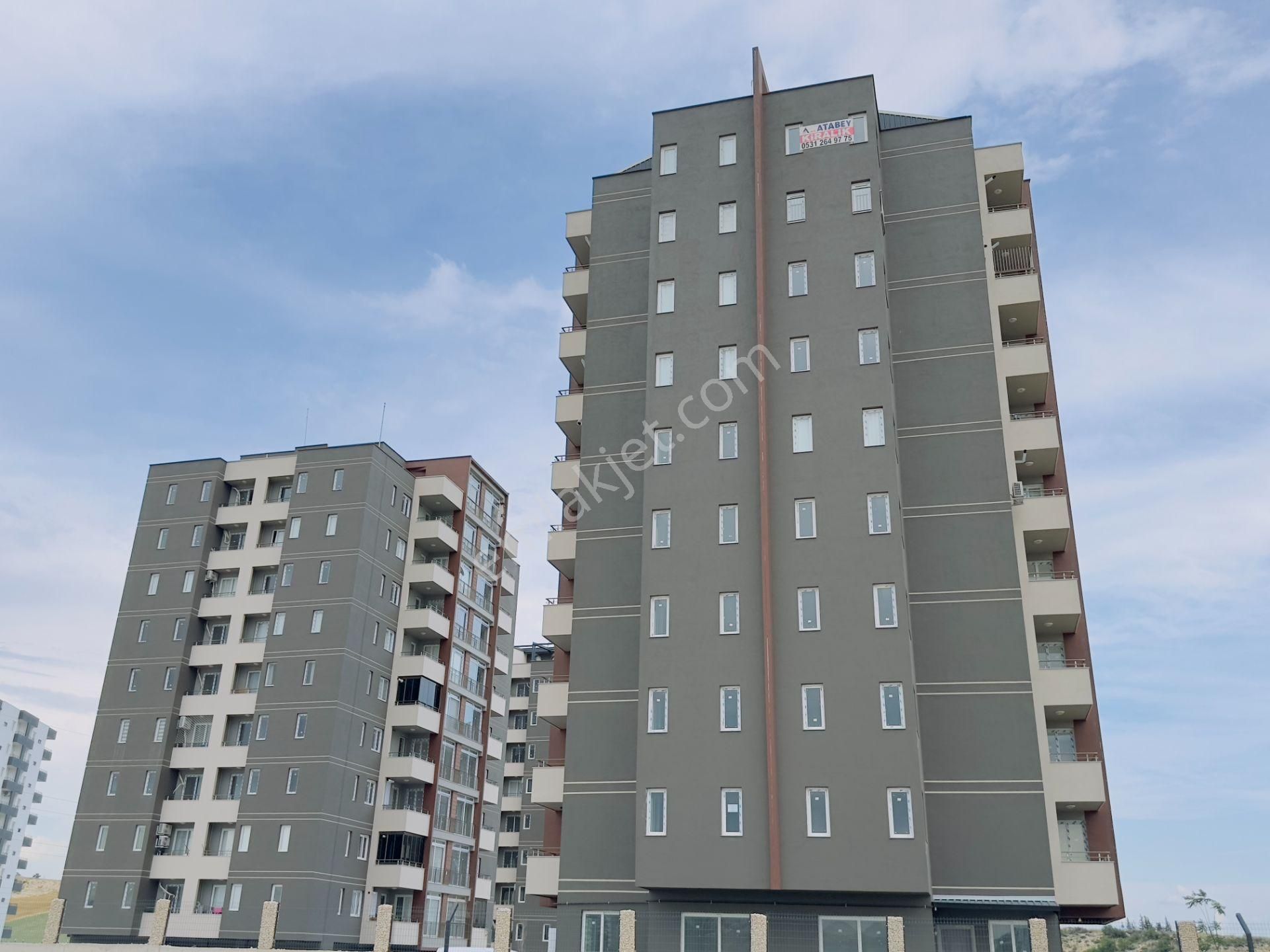 Atabey'den Kabasakal'da 7/24 Güvenlikli 2+1+ç.banyo D.gazlı Kombili Ankastreli Sıfır Kiralık Daire