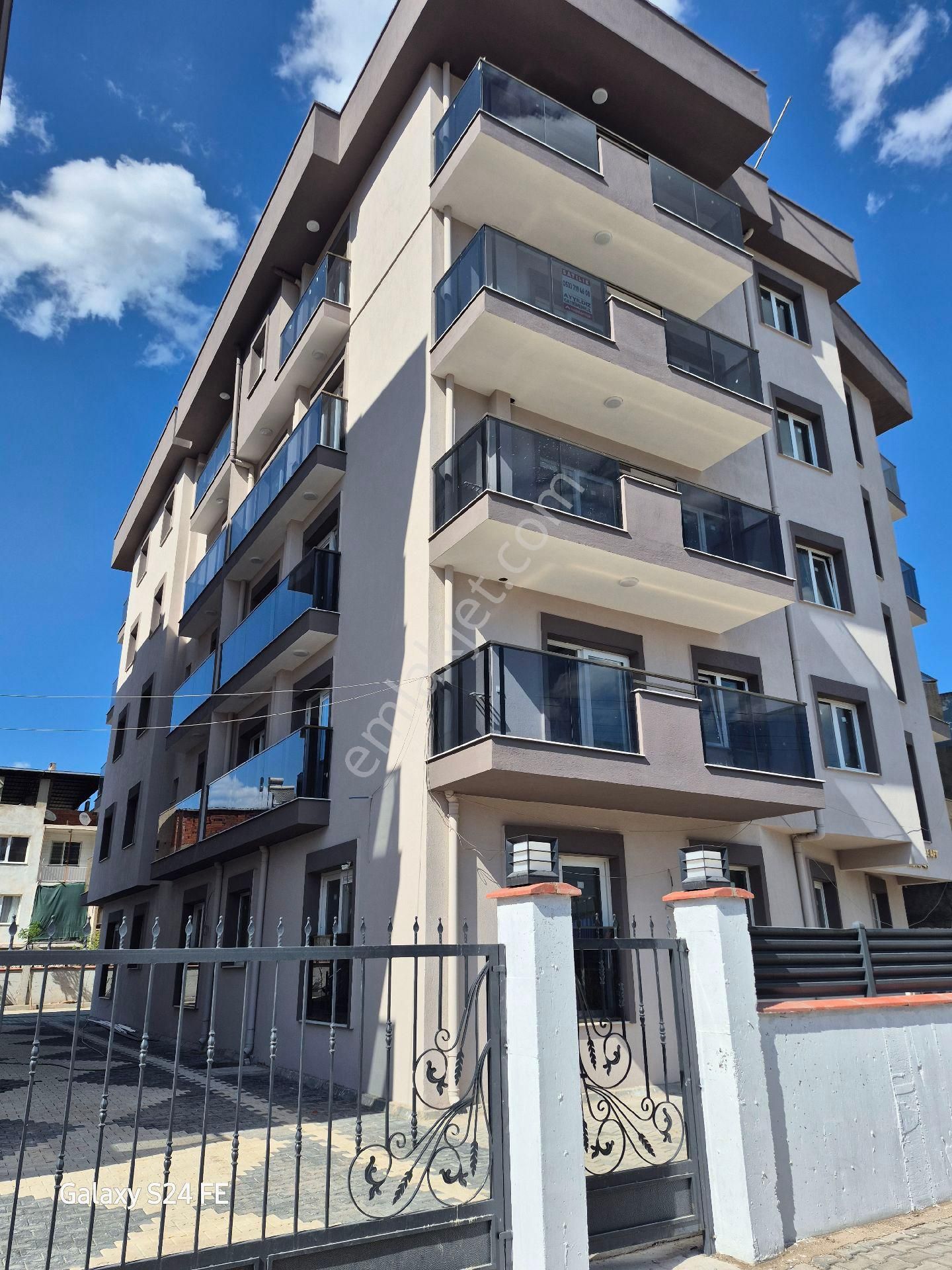Bornova Doğanlar Da 2+1 Satılık Lüks Daire