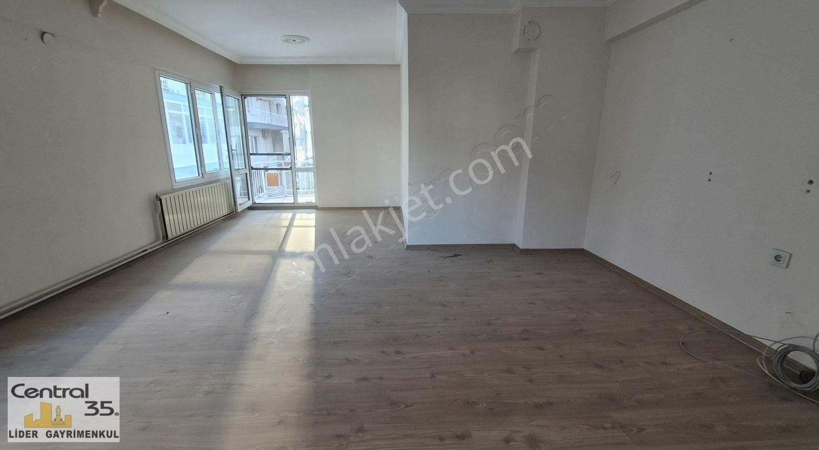Central35'den Manavkuyu Mh 95 M2 2+1 D.gazlı Taşkent Sitesinde