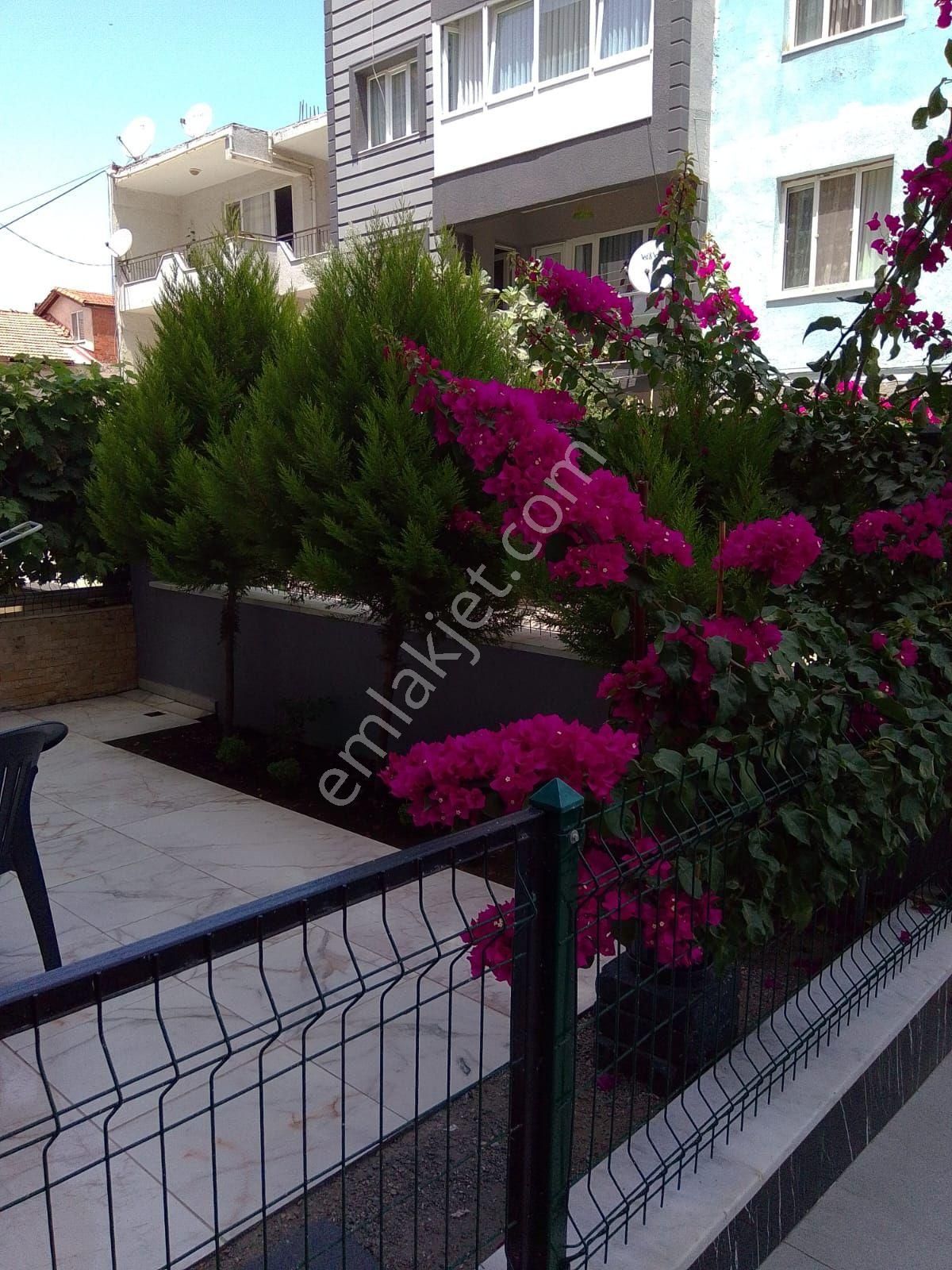 Davutlar Mahallesinde Merkezi Konumda Satılık Bahçe Katı 1+1 Daire