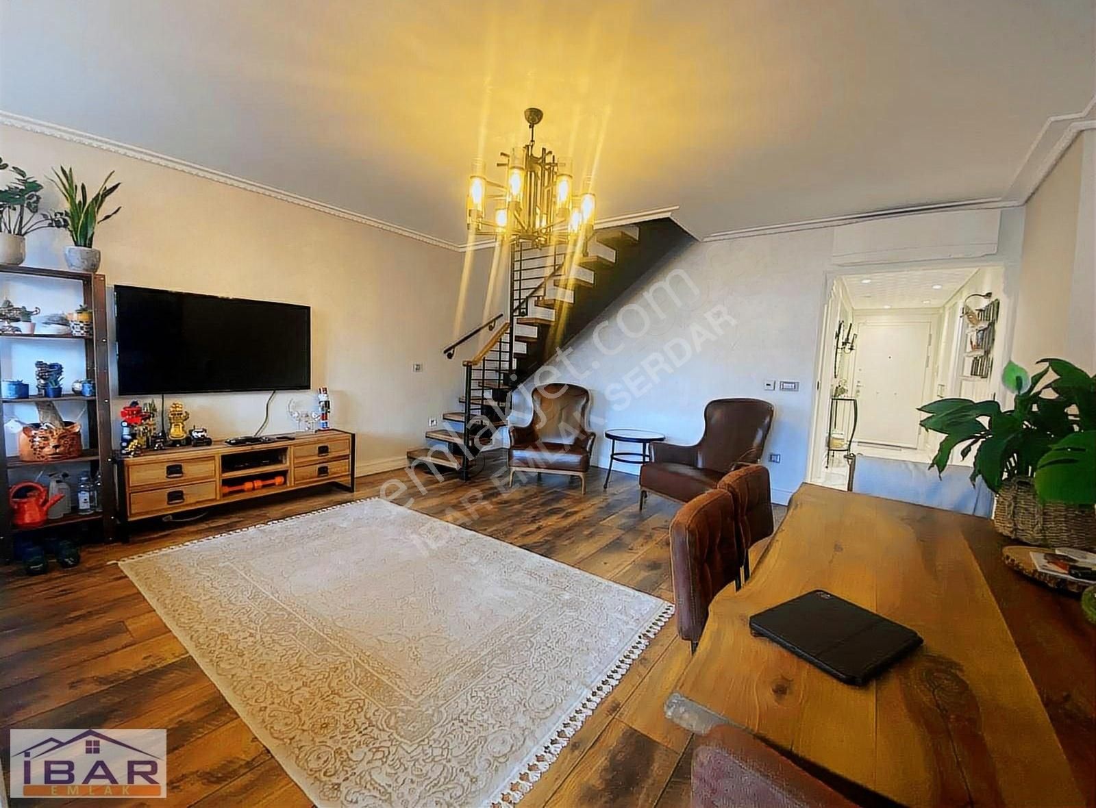 İbar'dan Küçükyalı'da Özel Yapım Eşyalı Eşyanız Dubleks Daire