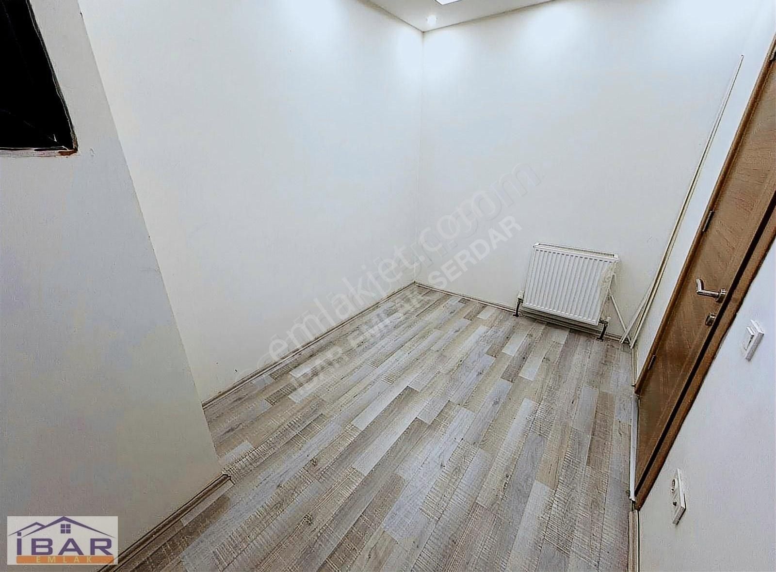 Altıntepede 4 Yıllık 2+1+ayrı Mutfaklı İskanlı 3.kat - Görsel 2