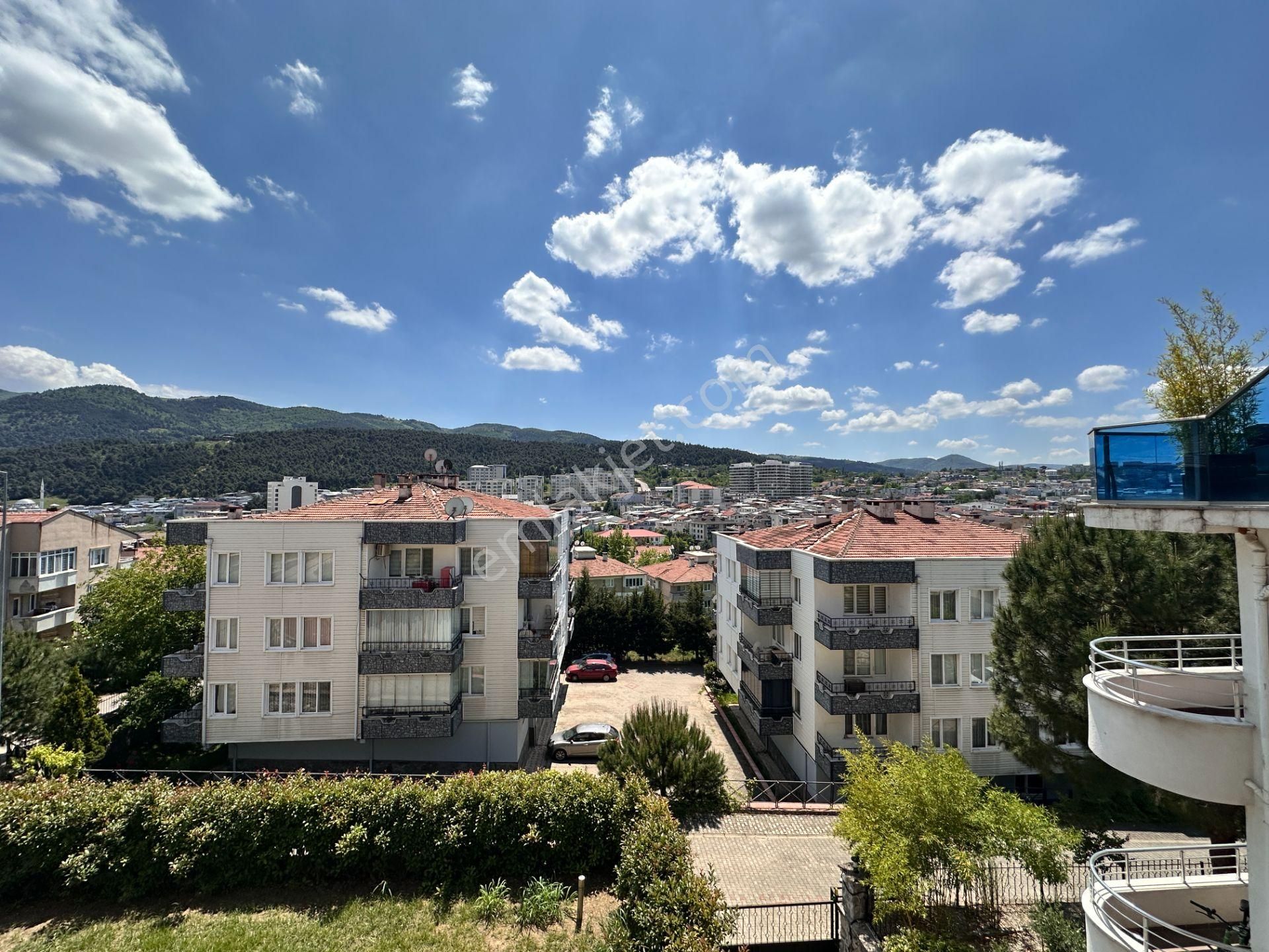 Dialog Mihter'den Bursa Nilüfer Çamlıca'da Dağ Manzaralı 4+1 Kiralık Daire