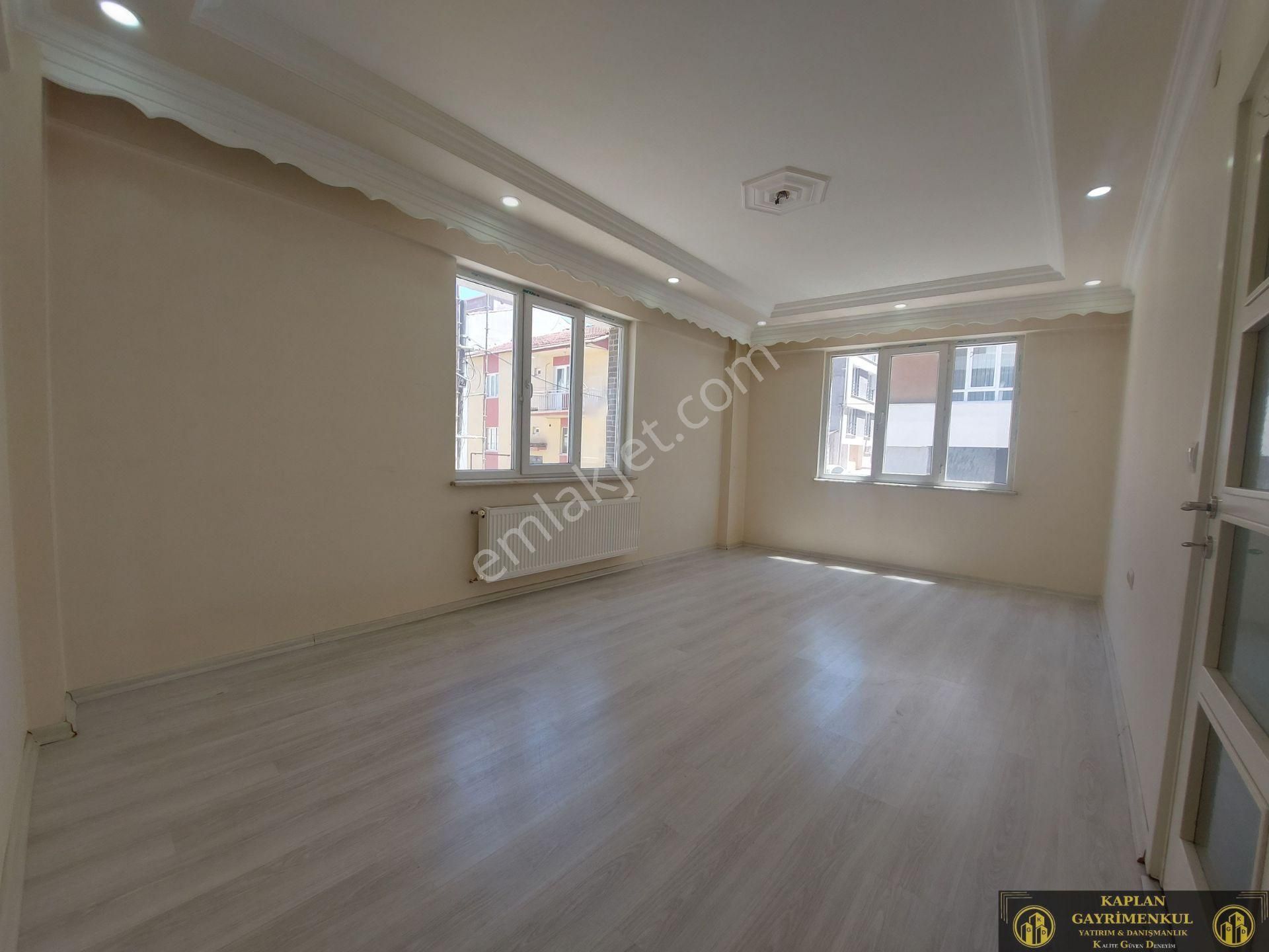 Kaplan Gayrimenkul’den Emek Mah. Ziya Gökalp Cad. Ve Yeni Emek Parkı Yakını 2+1 90 M² Satılık Daire