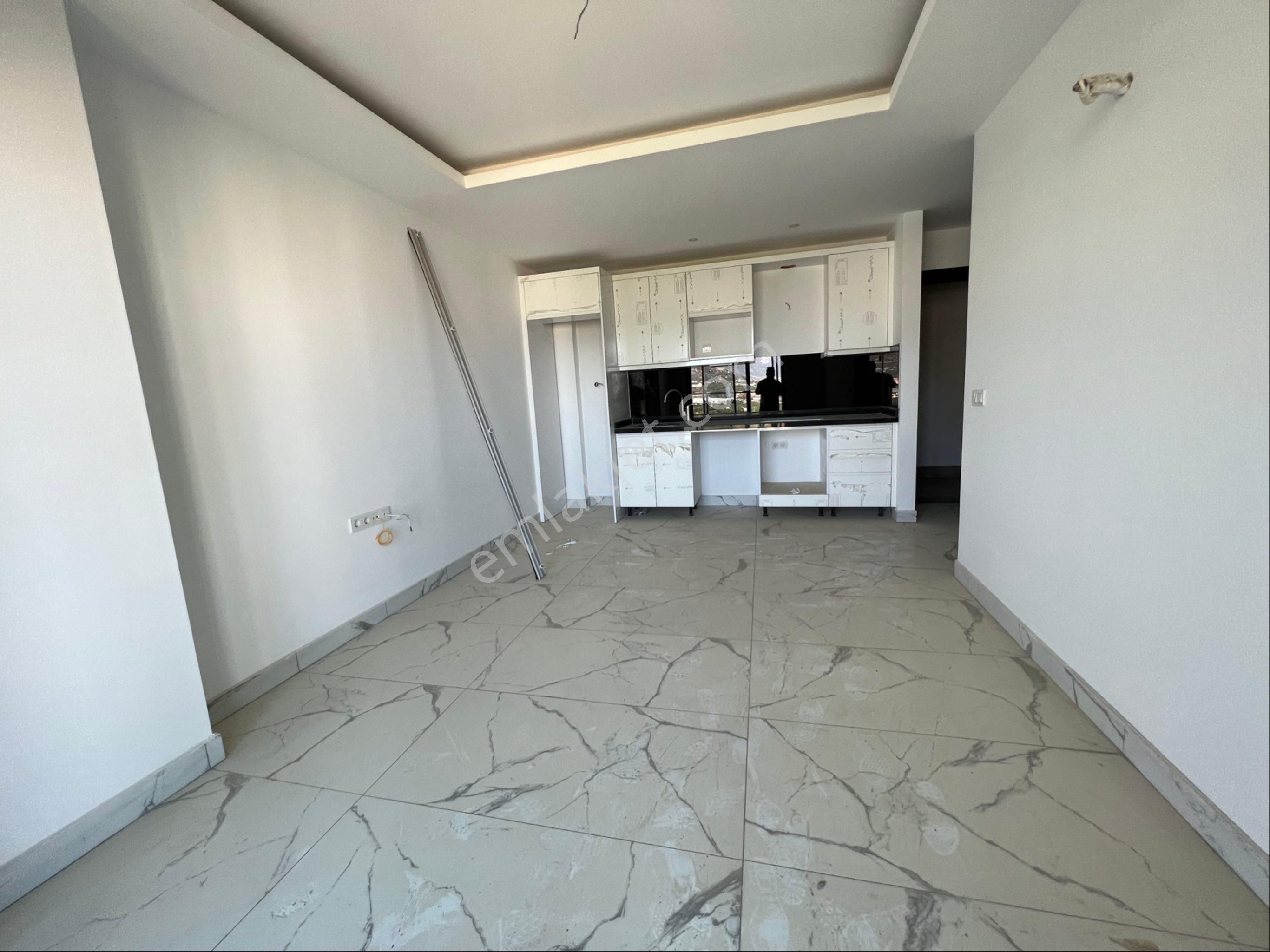 Alanya Mahmutlar Da Kiralık 1+1 Yeni Daire