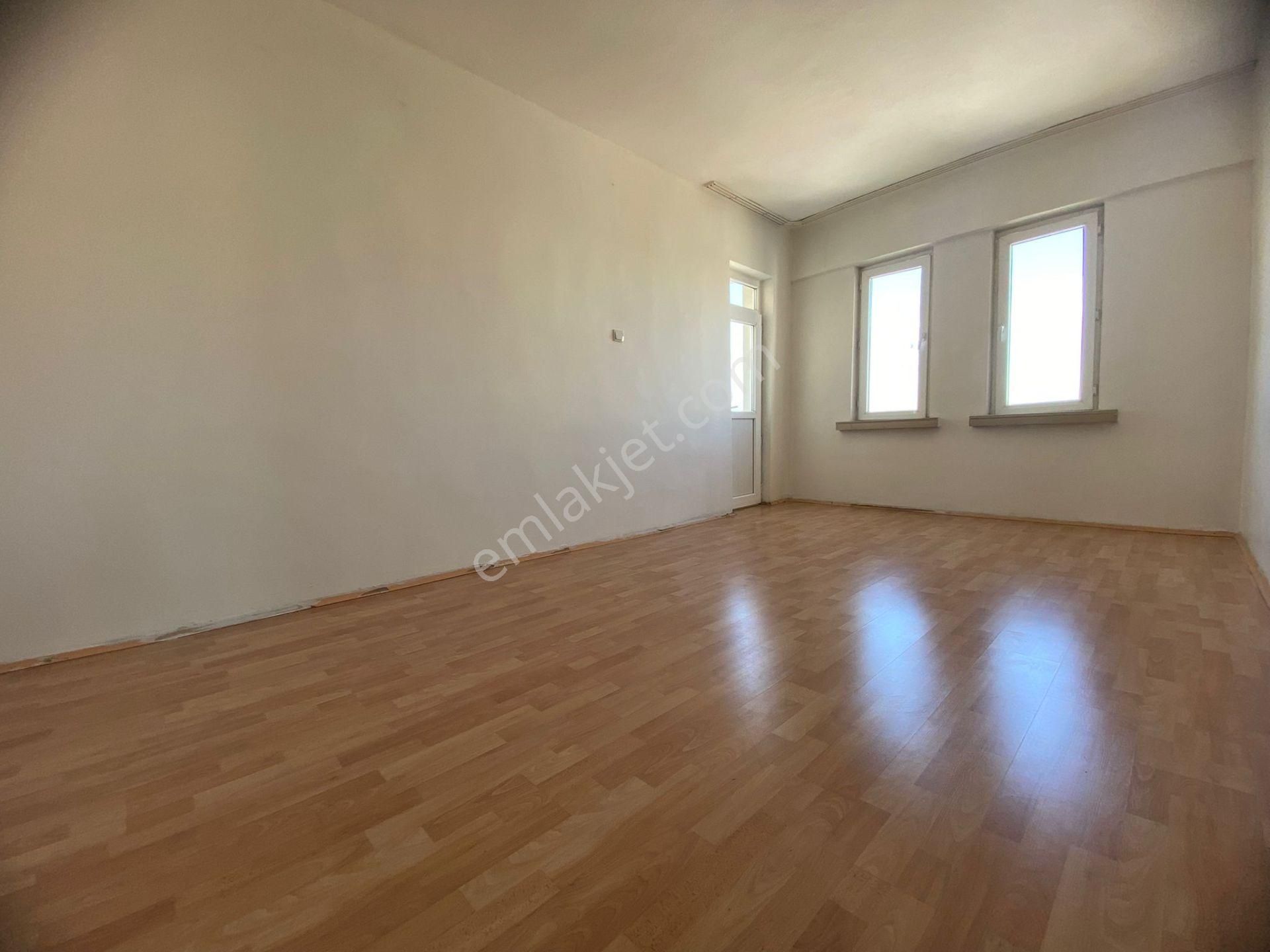 Zaviyede Kiralık 3+1 4 Ara Kat Asansörlü Full Yapılı Daire