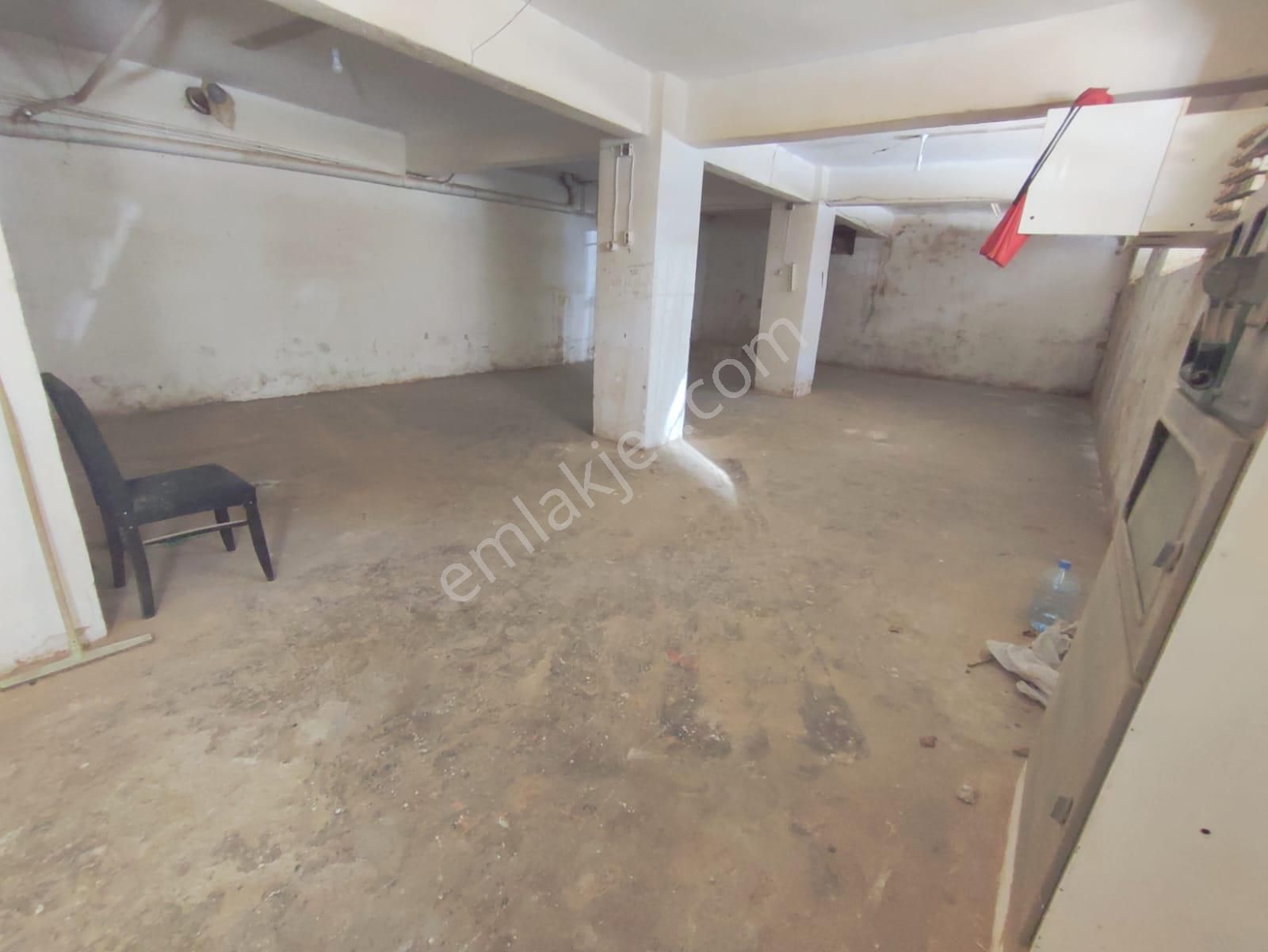 Konak Mah. - Yıldırım Cad. - Kiralık Depo (90 M2)