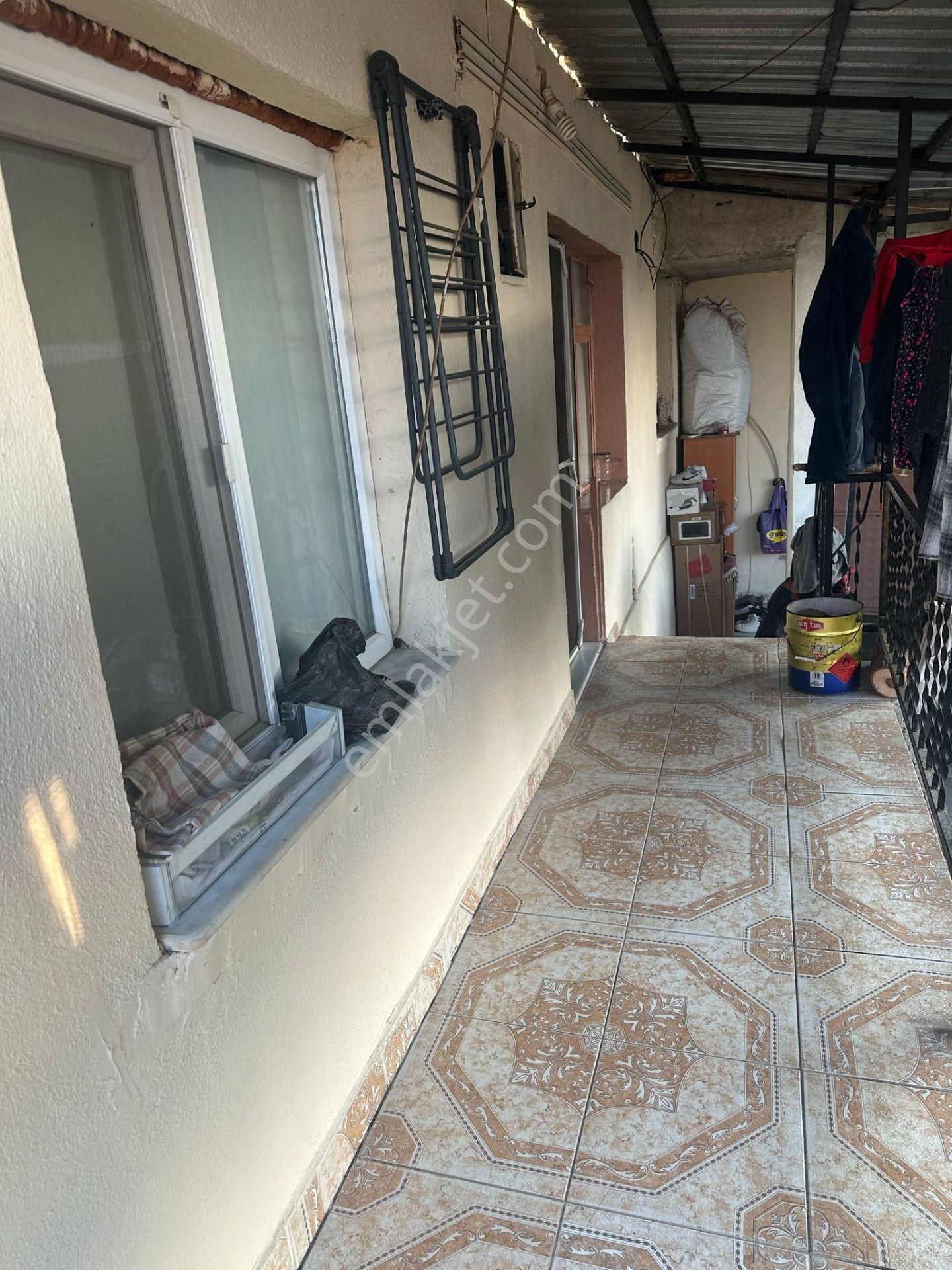 Kemalpaşa Sarılar'da Tapu Alanı 220 M2 Müstakil Ev