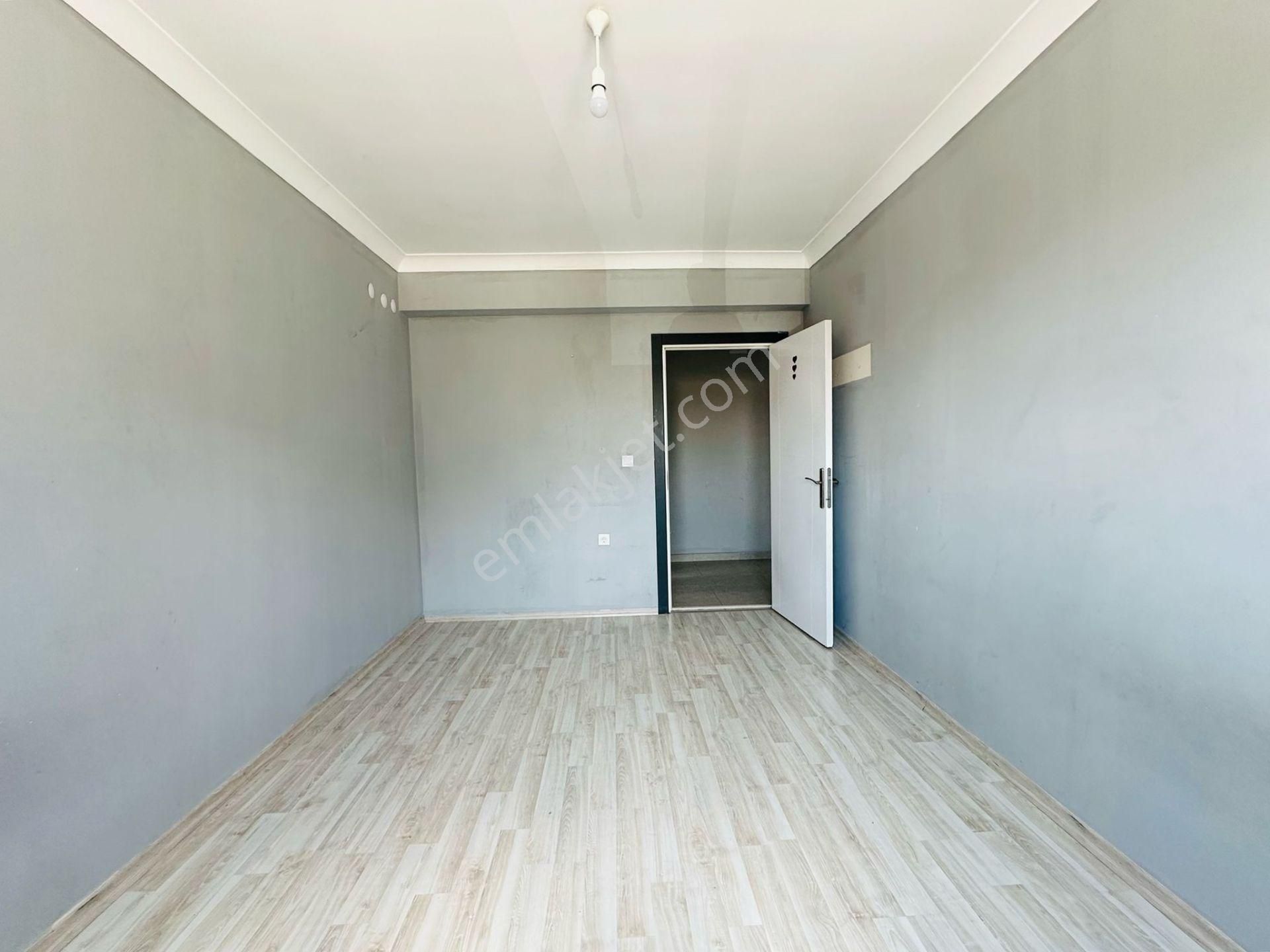 Battalgazi Mahallesinde Asansörlü Ebeveyn Banyolu 3+1 Ara Katta Full Yapılı Satılık Daire !! - Görsel 10