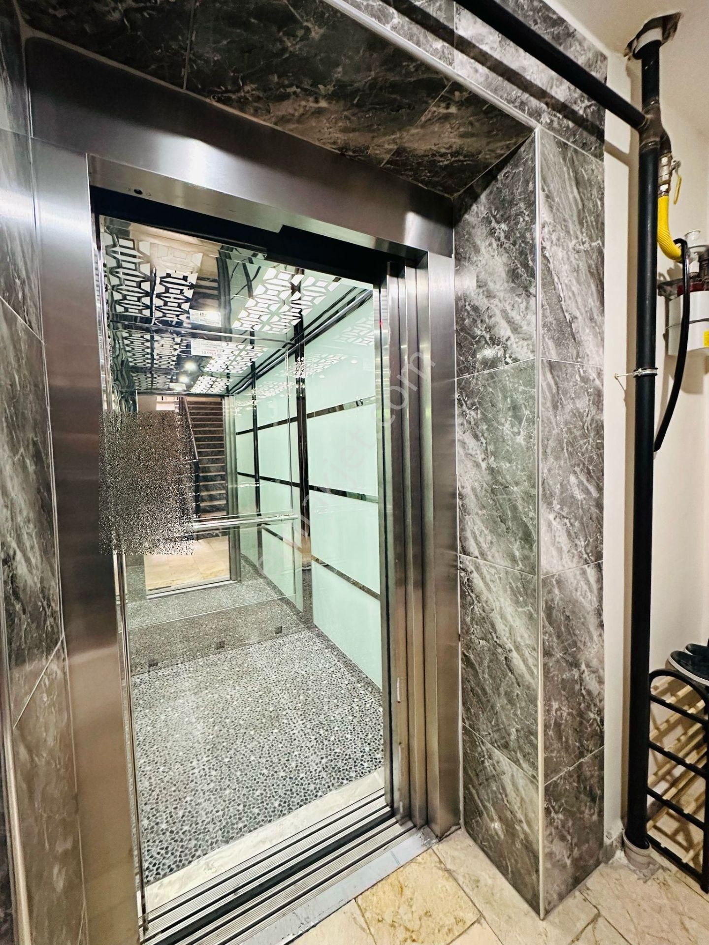 Battalgazi Mahallesinde Asansörlü Ebeveyn Banyolu 3+1 Ara Katta Full Yapılı Satılık Daire !! - Görsel 26