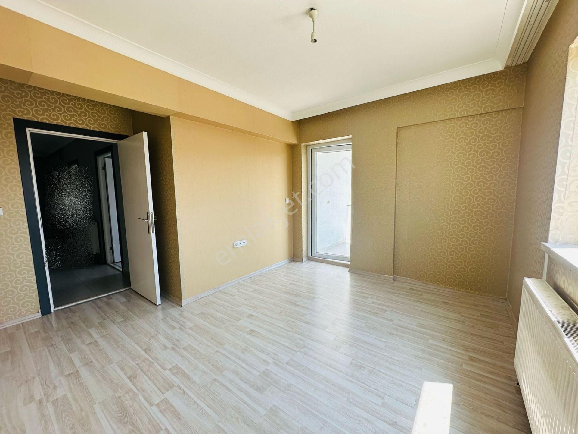 Battalgazi Mahallesinde Asansörlü Ebeveyn Banyolu 3+1 Ara Katta Full Yapılı Satılık Daire !! - Görsel 16