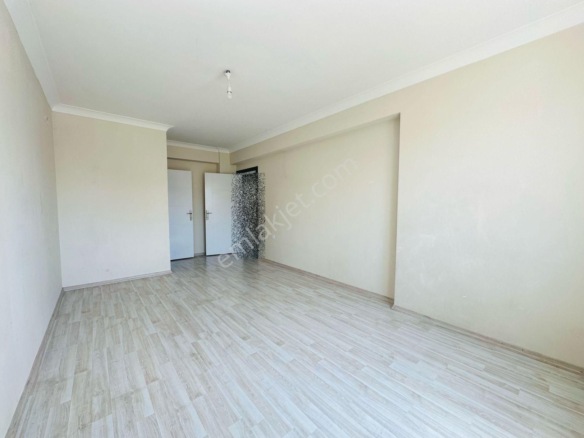 Battalgazi Mahallesinde Asansörlü Ebeveyn Banyolu 3+1 Ara Katta Full Yapılı Satılık Daire !! - Görsel 13