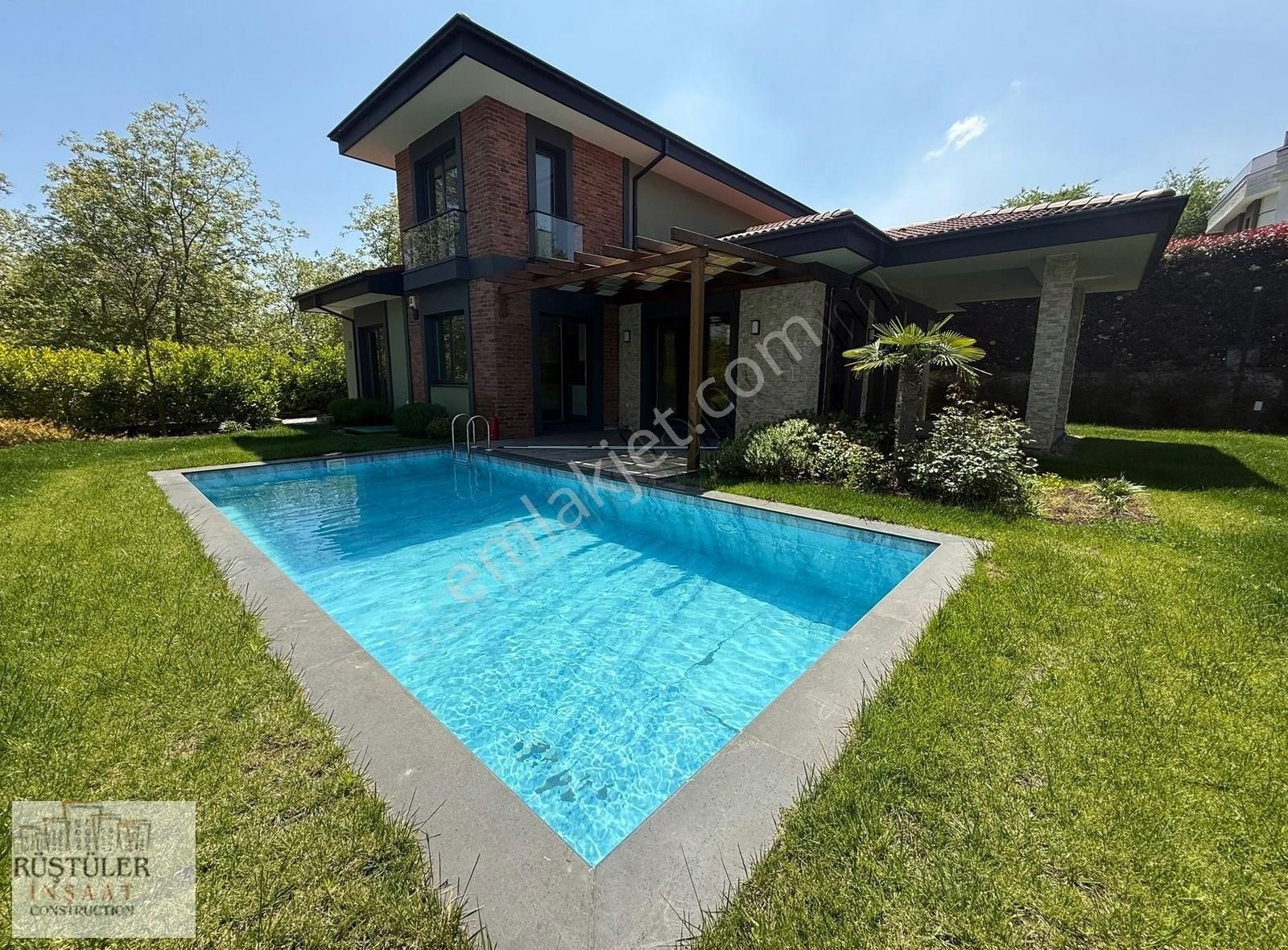 Kırkpınar Bağdat Caddesi Üzerinde Müstakil Havuzlu 4+1 Villa