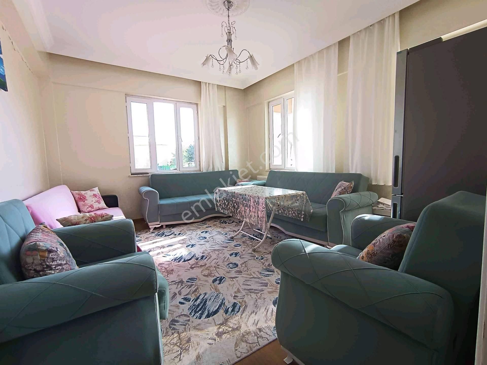 Emlak Krallığı'ndan Taşınmaya Hazır Çift Balkon Ebeveyn Banyolu