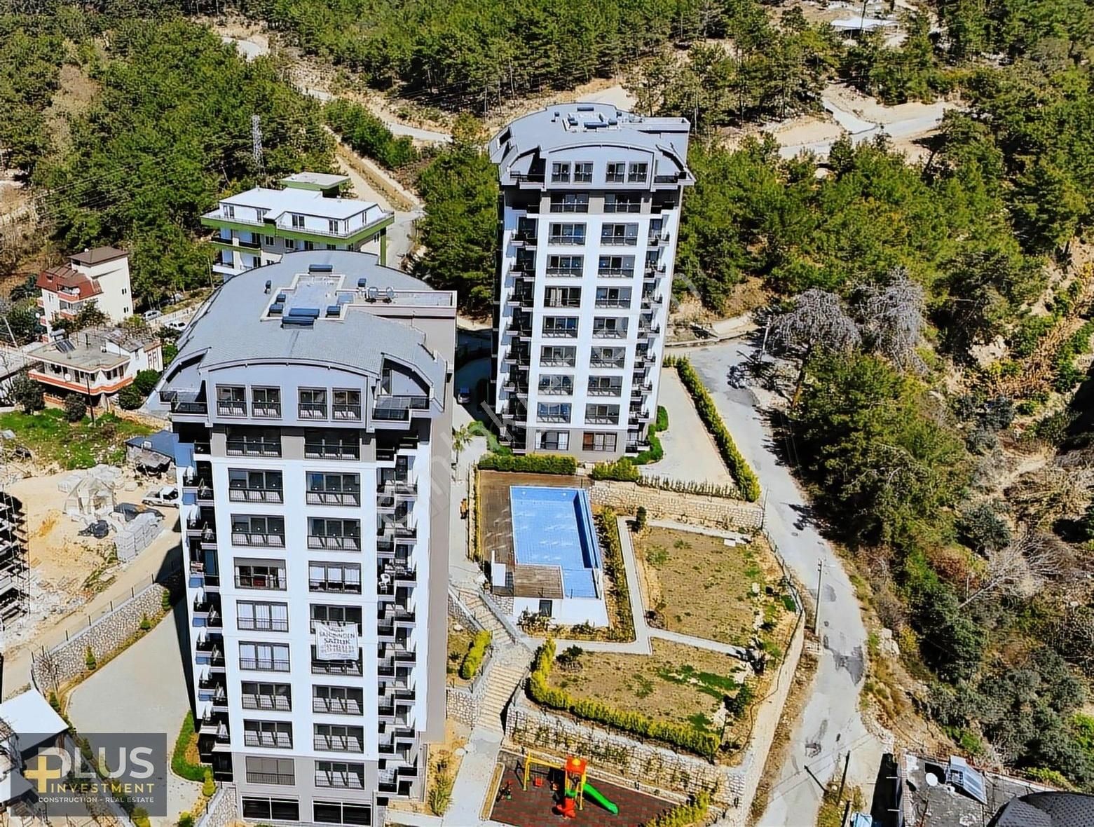 Avsallar'da Aktiviteli Sitede Deniz Manzaralı Satılık Daire