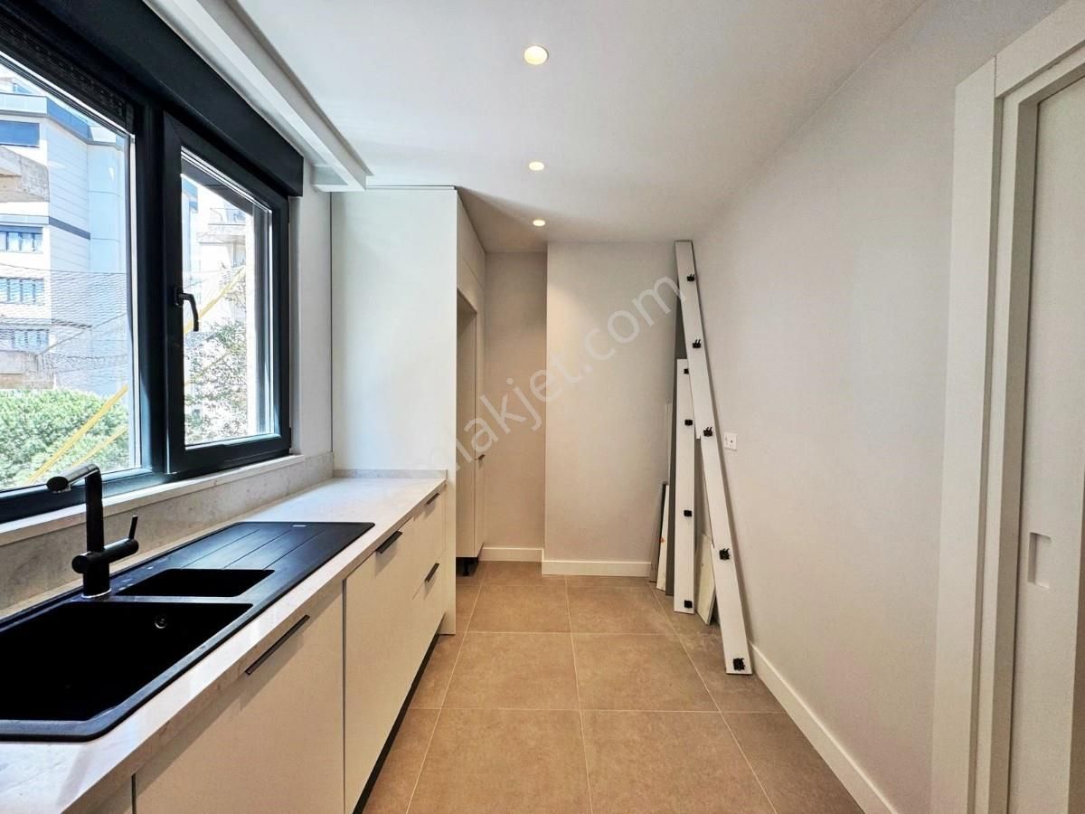 Kadıköy Göztepe Çiftehavuzlarda 3+1 Satılık Daire Troykadan