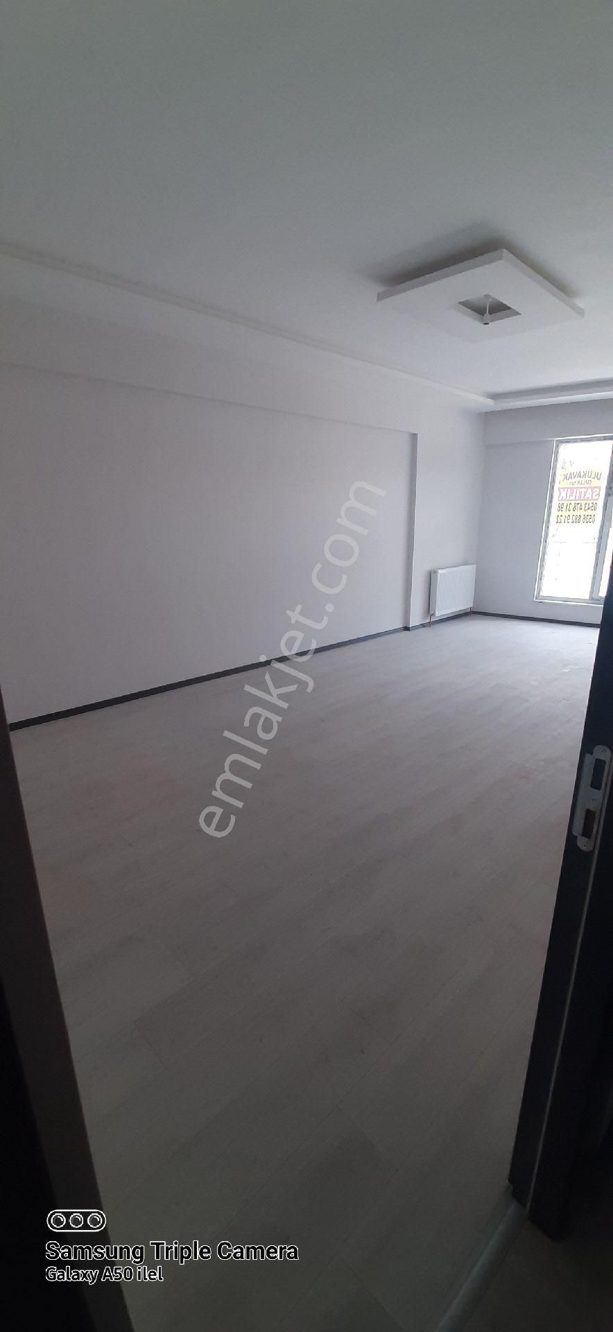 Arkadaş Emlaktan Kıprıs Cad. Satılık 3+1 Sıfır Daire