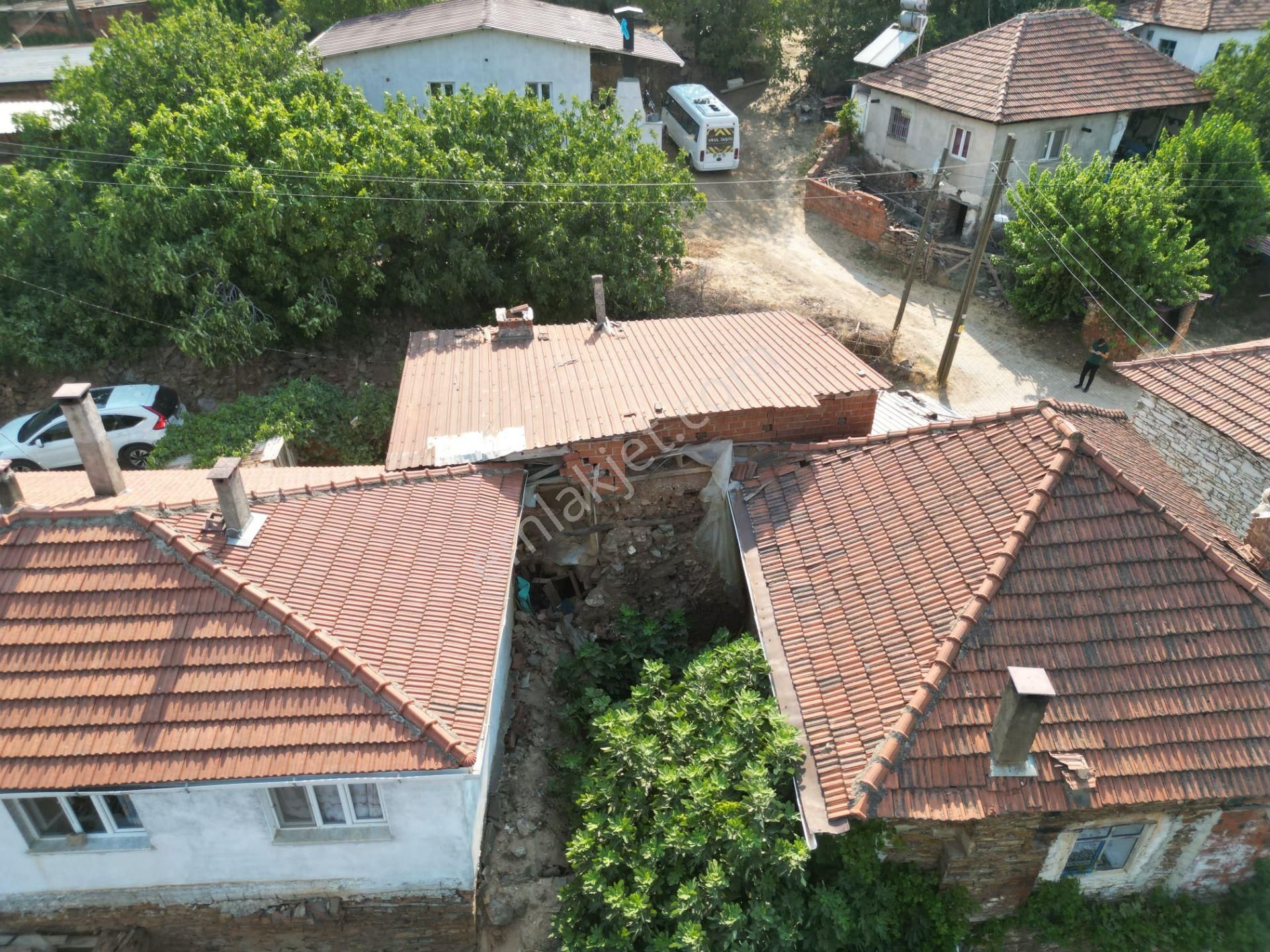 Antika Gayrimenkul'den Ödemiş Kerpiçlik Mah.satılık Müstakil Ev - Görsel 4