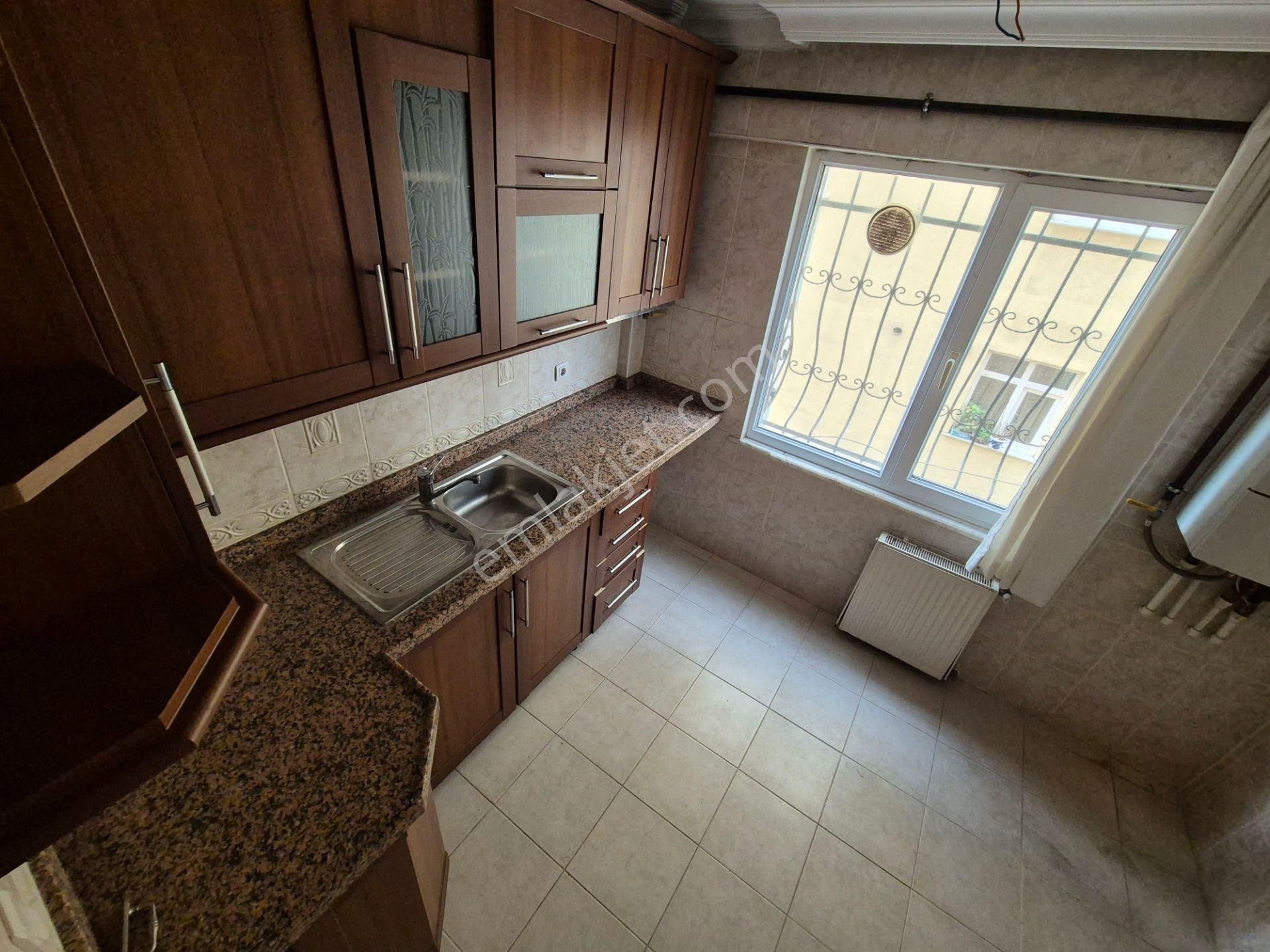 İnönü'de Merkeze Yakın Ara Kat Balkonlu 3+1 Daire