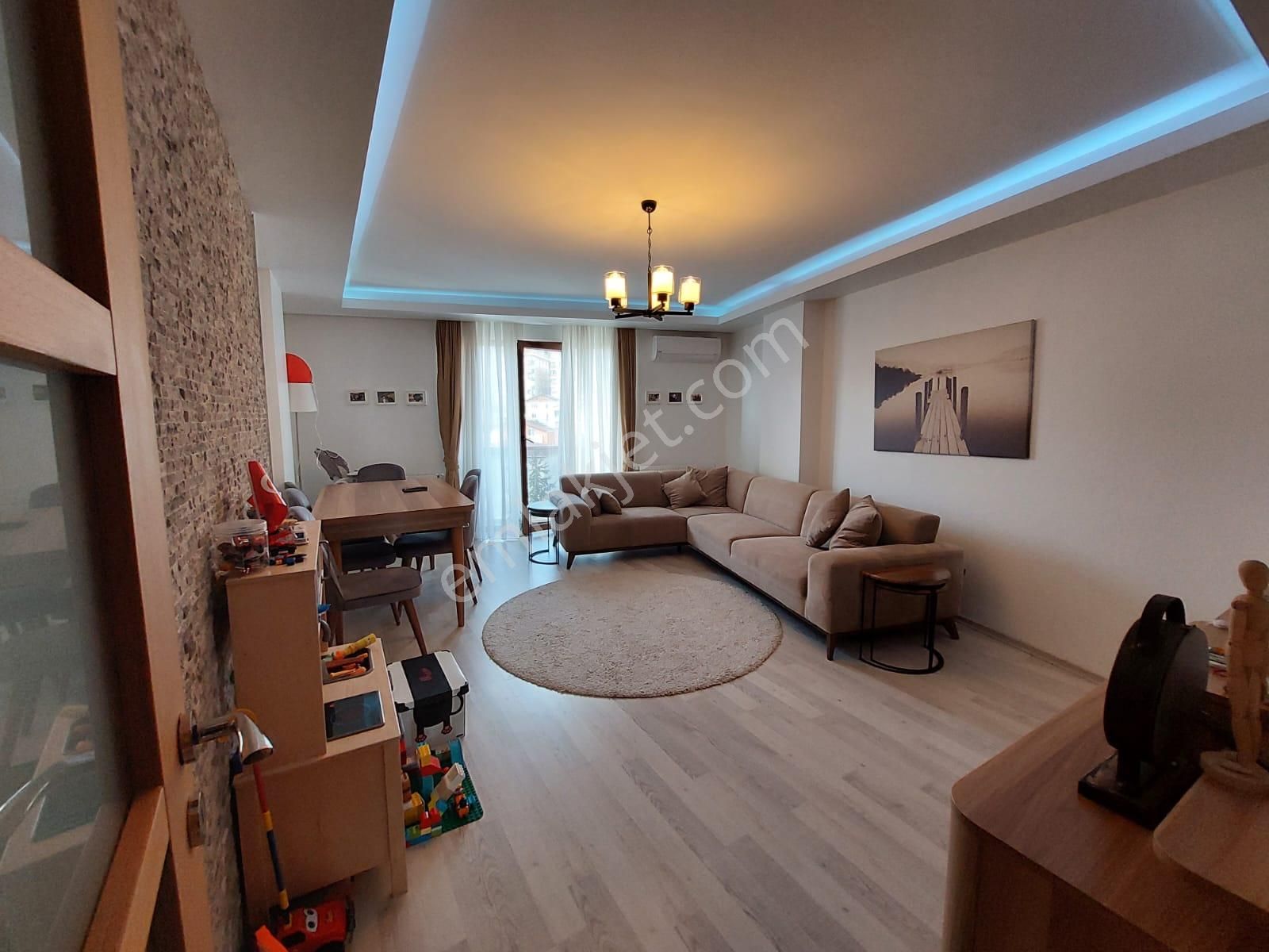 Oryaştan Ataşehir İnönüde Masrafsız,iskanlı 160m2 3+1 Dubleks