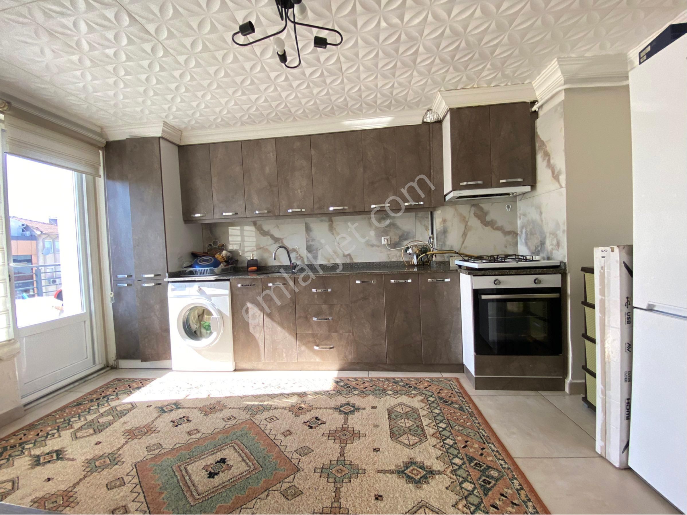 Adapazarı Çark Caddesinde 215 M2 Arsa İçerisinde Dört Katlı Komple Satılık Mülk - Görsel 10