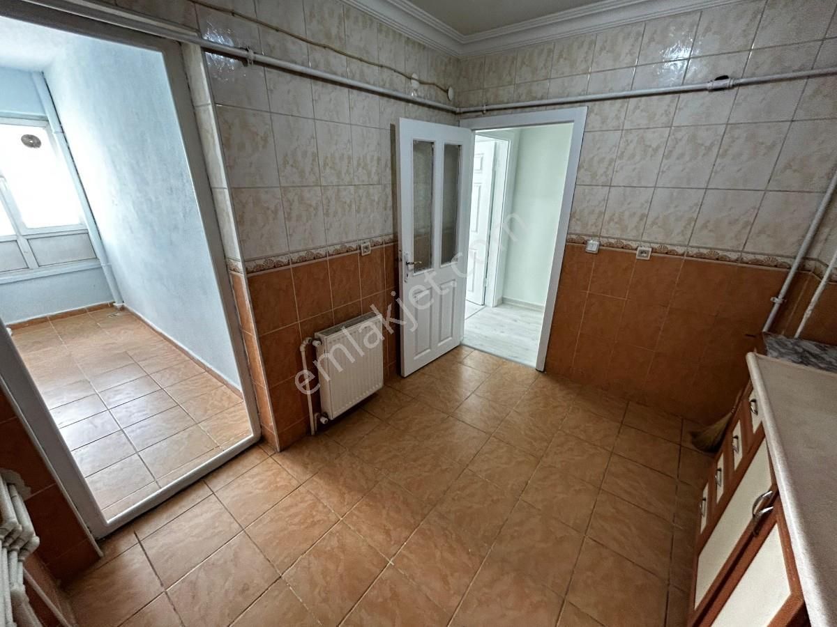 Etimesgut Süvari Mah 3+1 Yapılı Bağımsız Ara Katta Satılık Daire