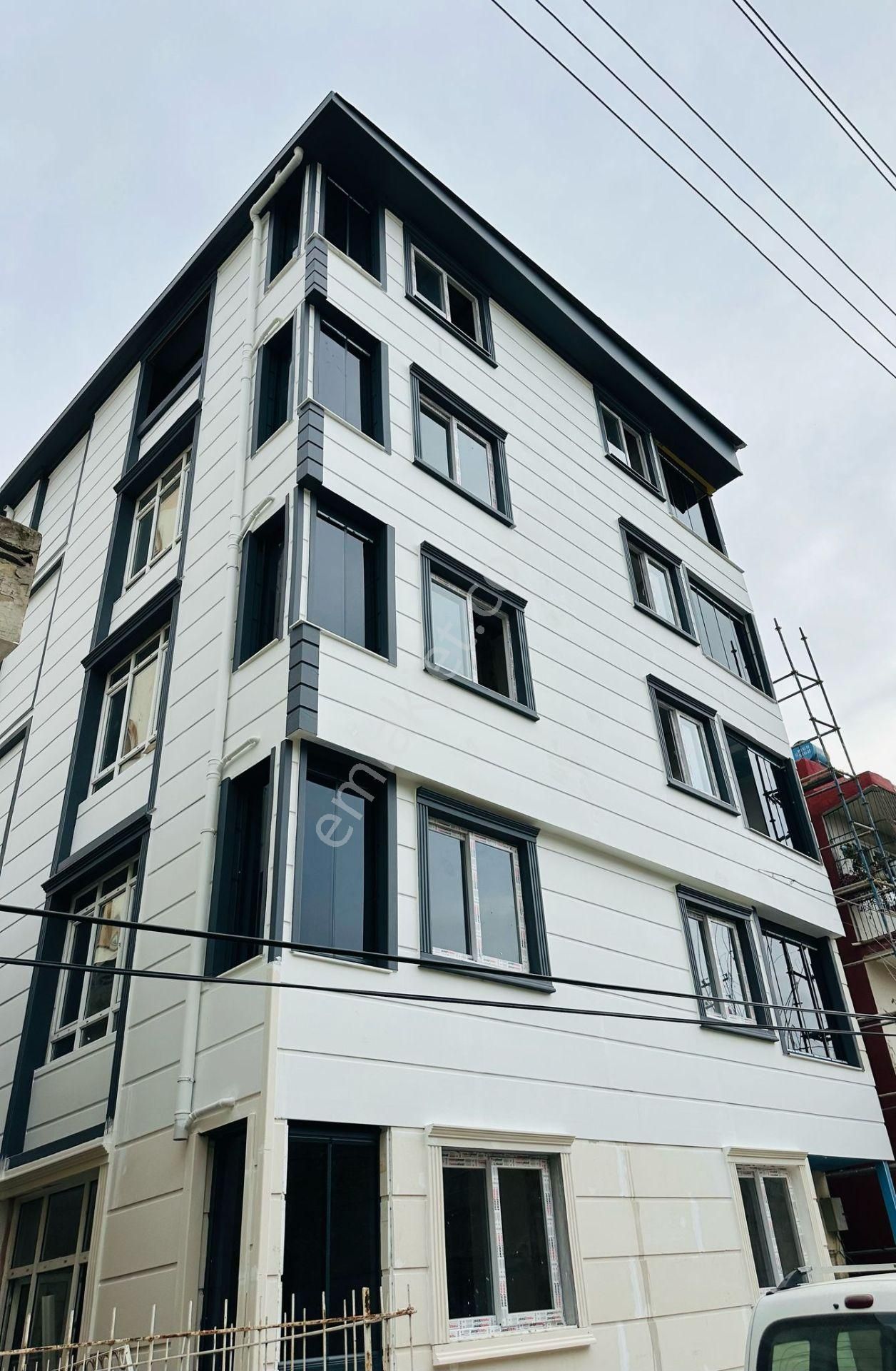 Komple Bina 5katlı Yeşilyurt İboosman 25adet 1+1 Ve 4adet 1+0 Toplam 29daire Sıfır Eşyalı Balkonlu