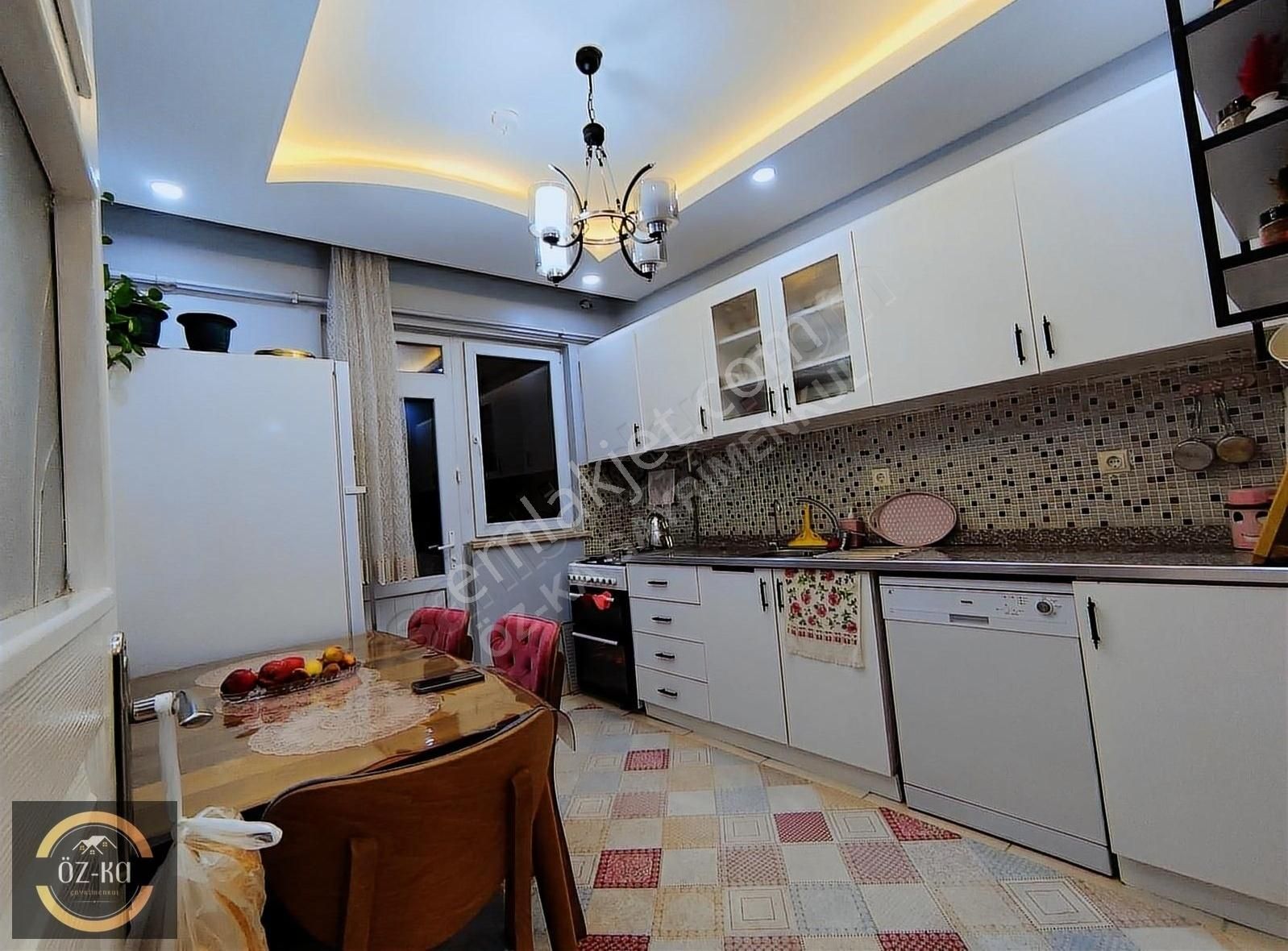 Öz-ka'dan Çamlıca Konutların'da 3+1 Ultra Lüx Daire..!