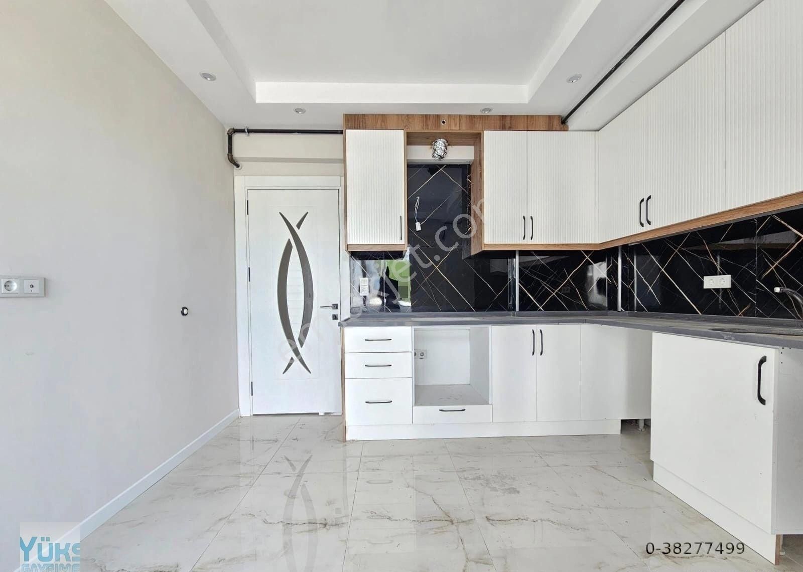 Denizli Muratdede Mahallesinde 3+1 150 M2 Cadde Üzerinde Satılık Fırsat Daireler
