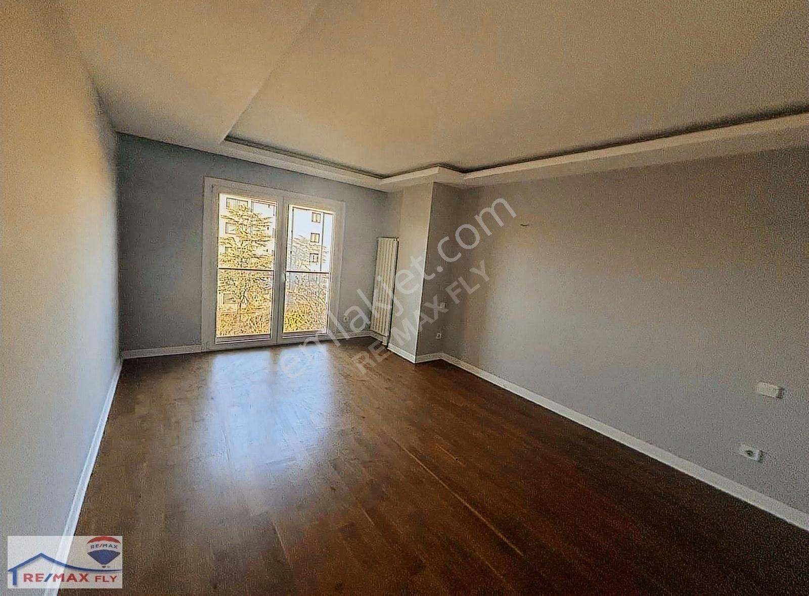 Tarabya Ferahevler'de Butik Sitede Boş 6+1 Çatı Dubleksi - Görsel 17